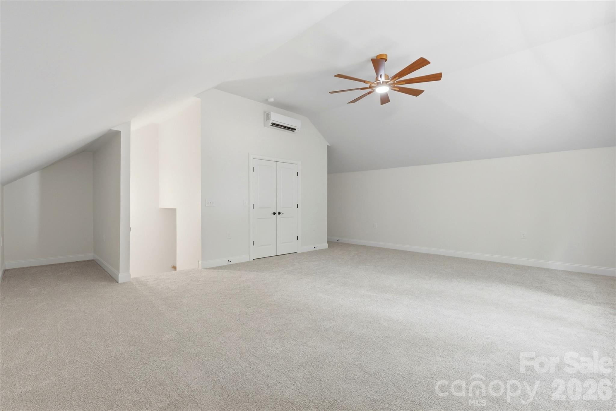 2698 Oakhurst Drive