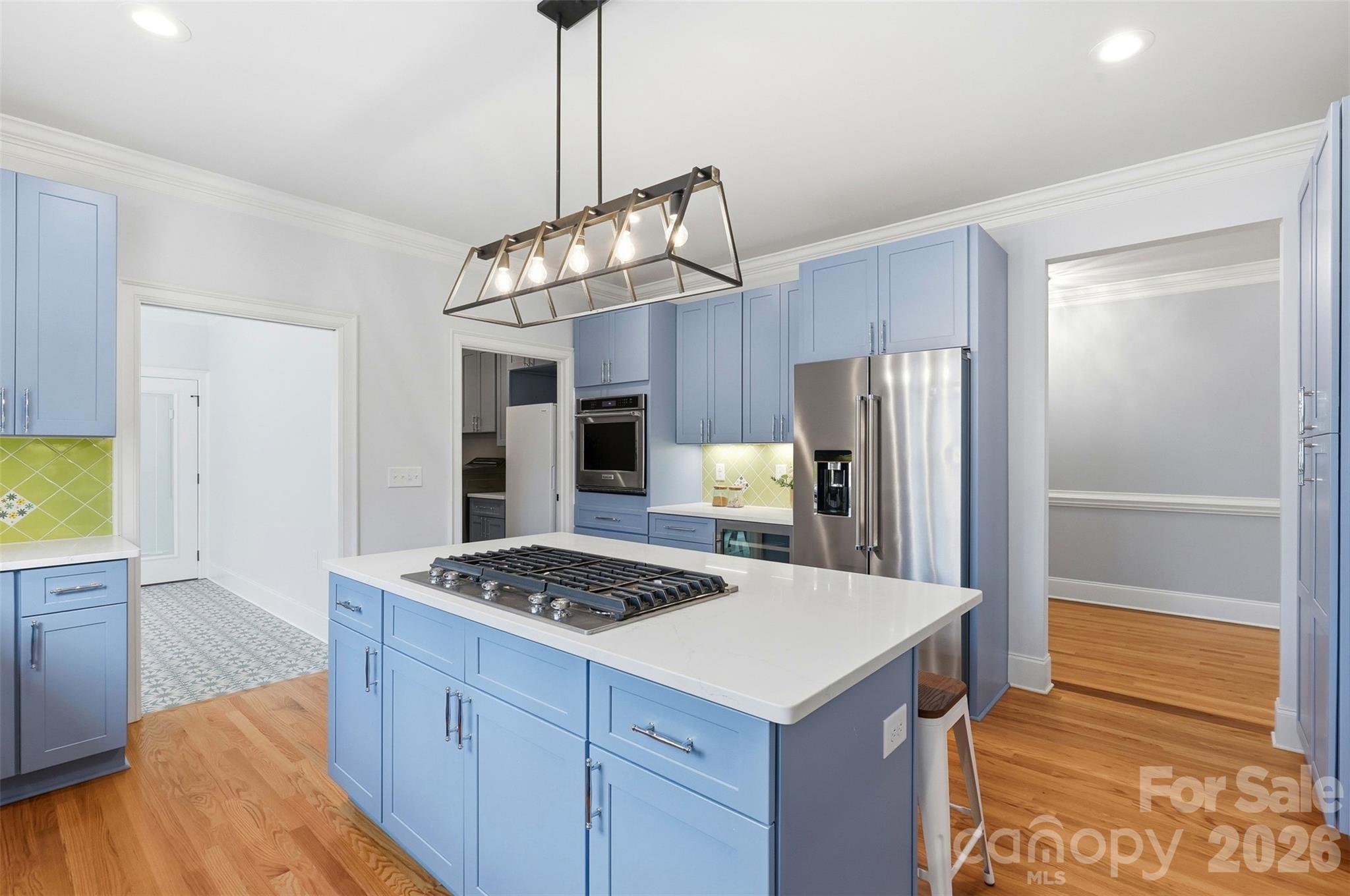 2698 Oakhurst Drive