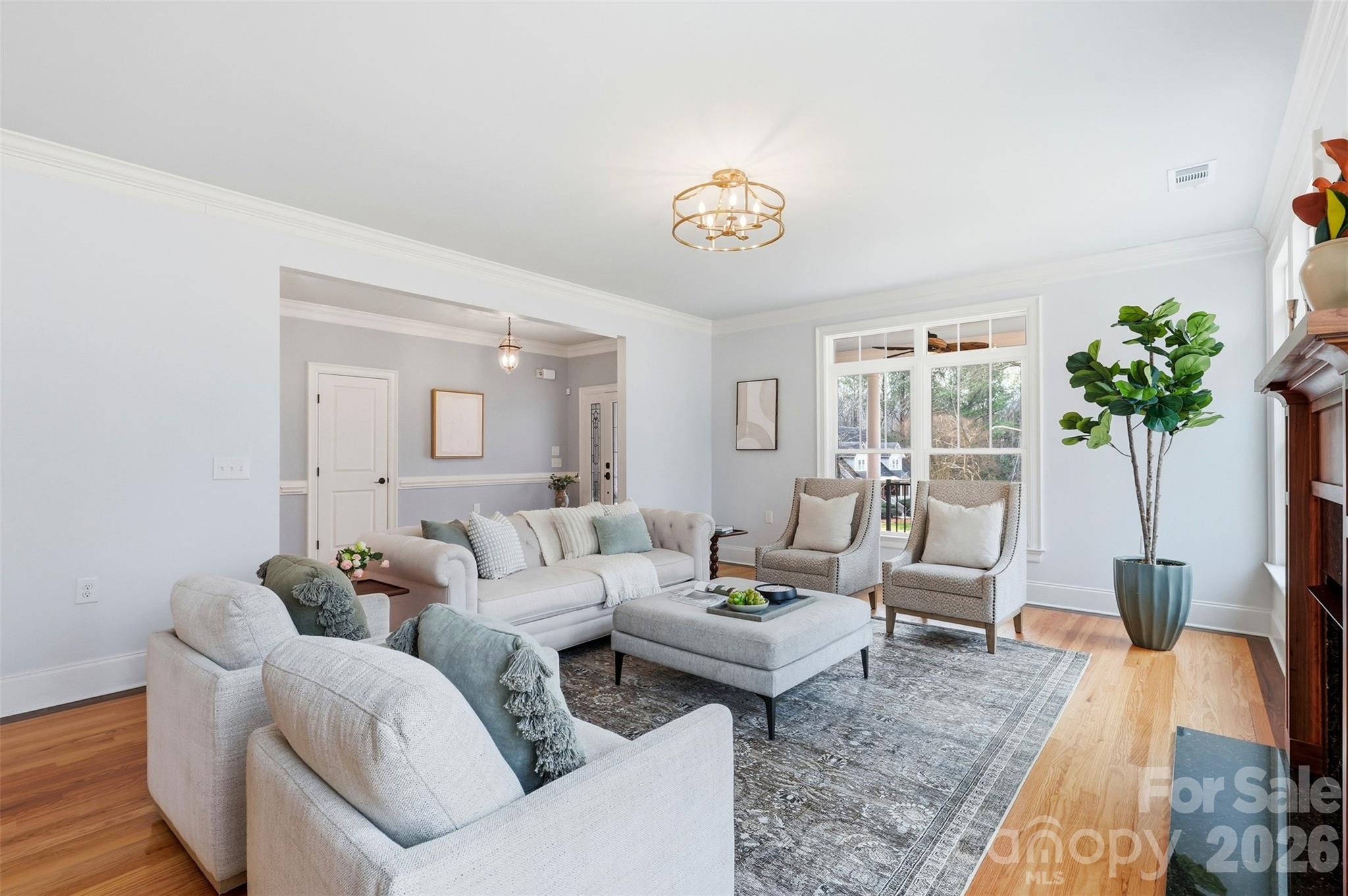 2698 Oakhurst Drive