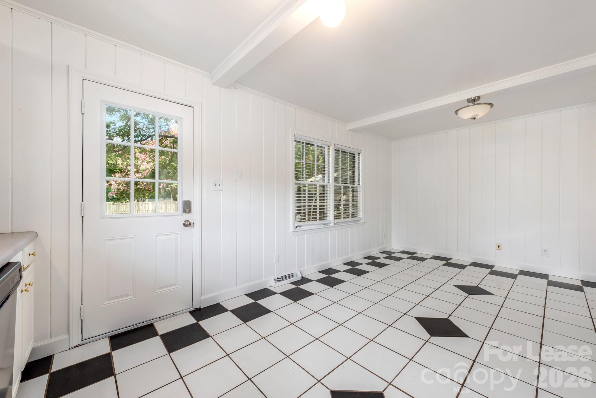 1129 Eastview Drive