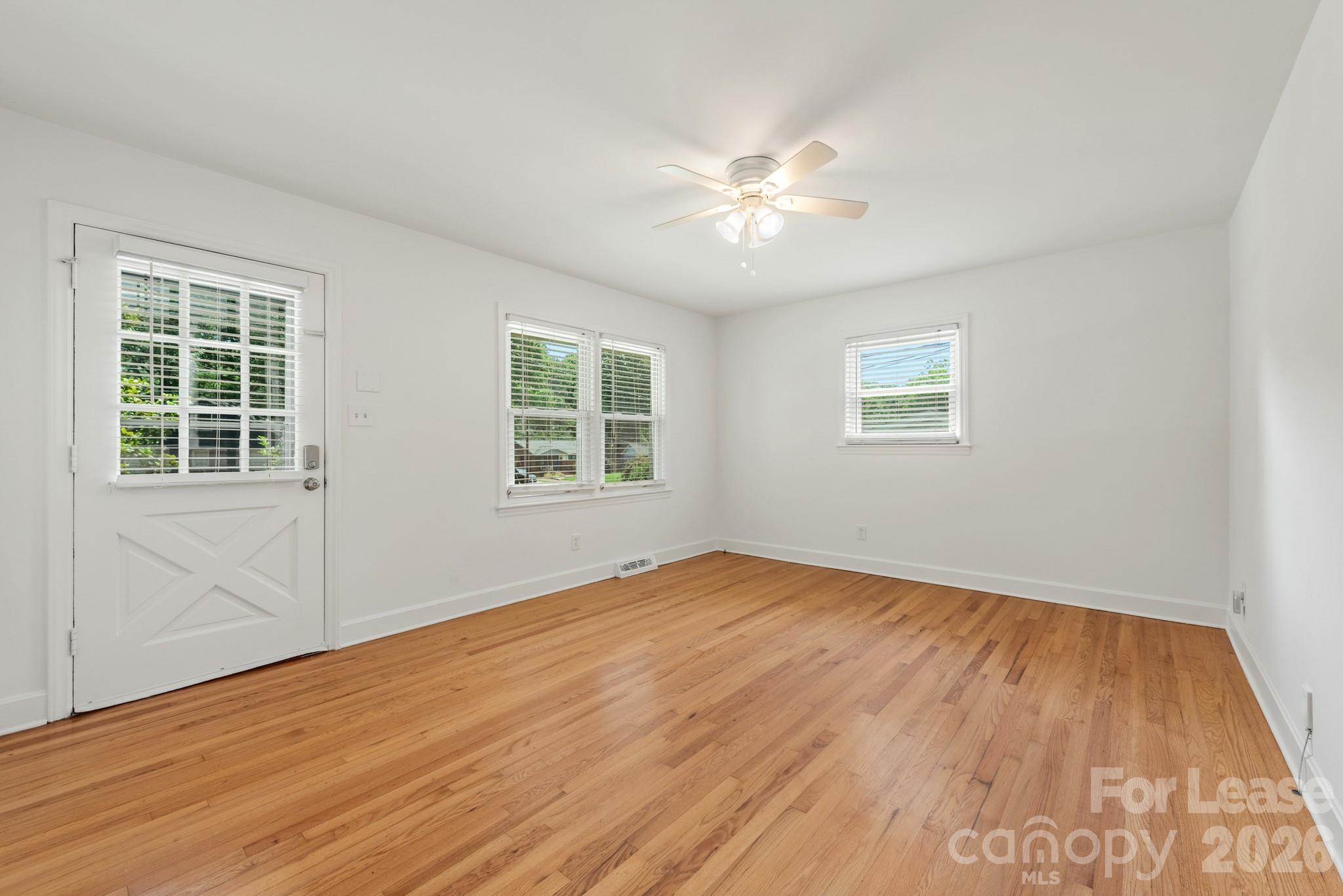 1129 Eastview Drive
