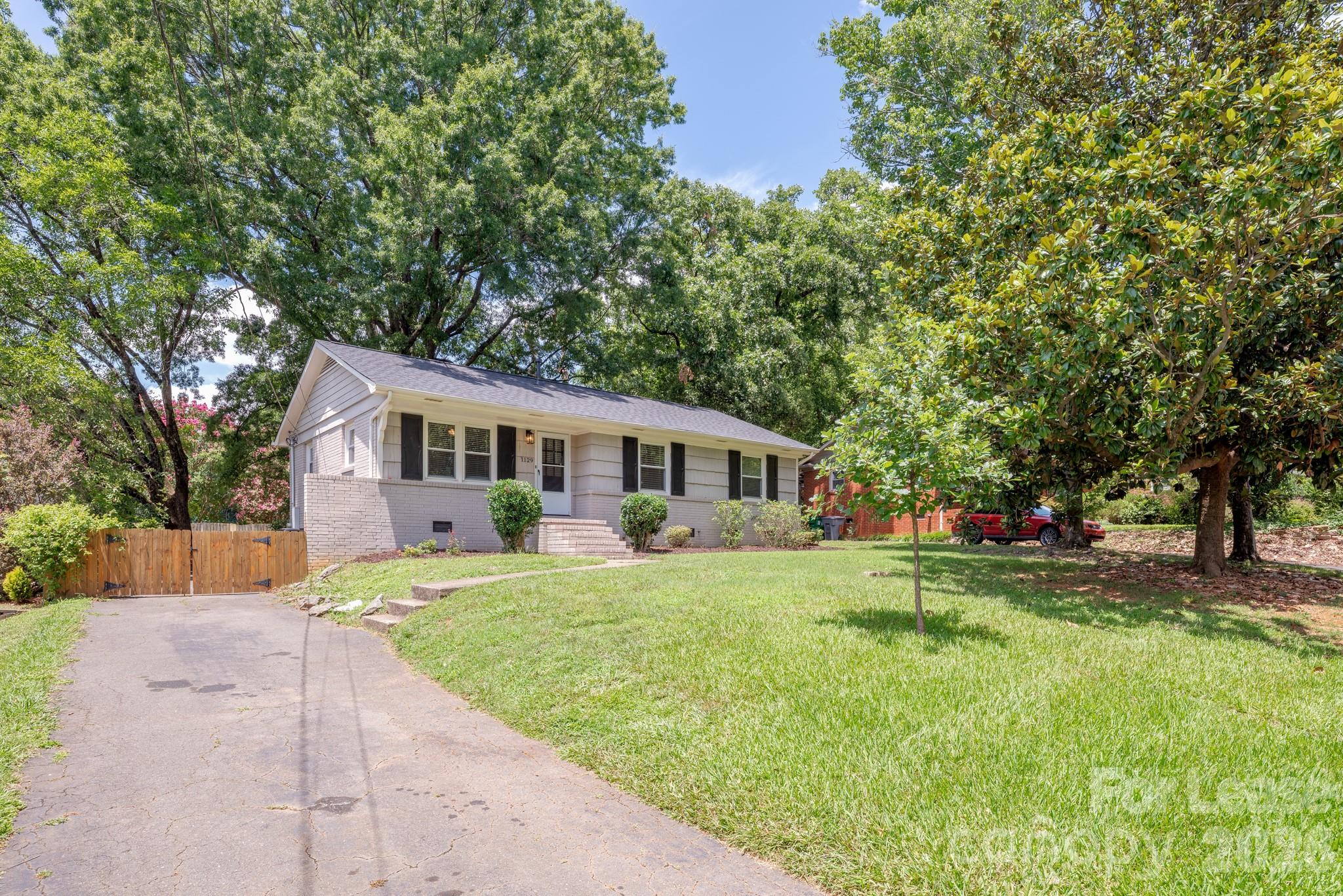 1129 Eastview Drive