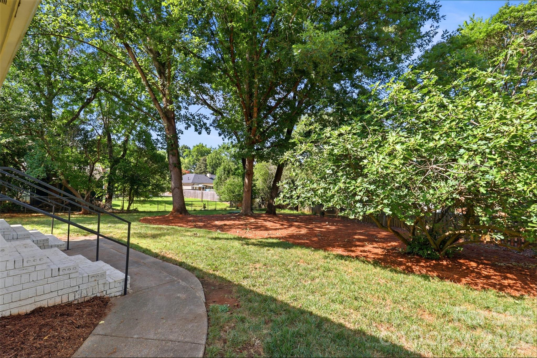 8115 Knollbrook Drive