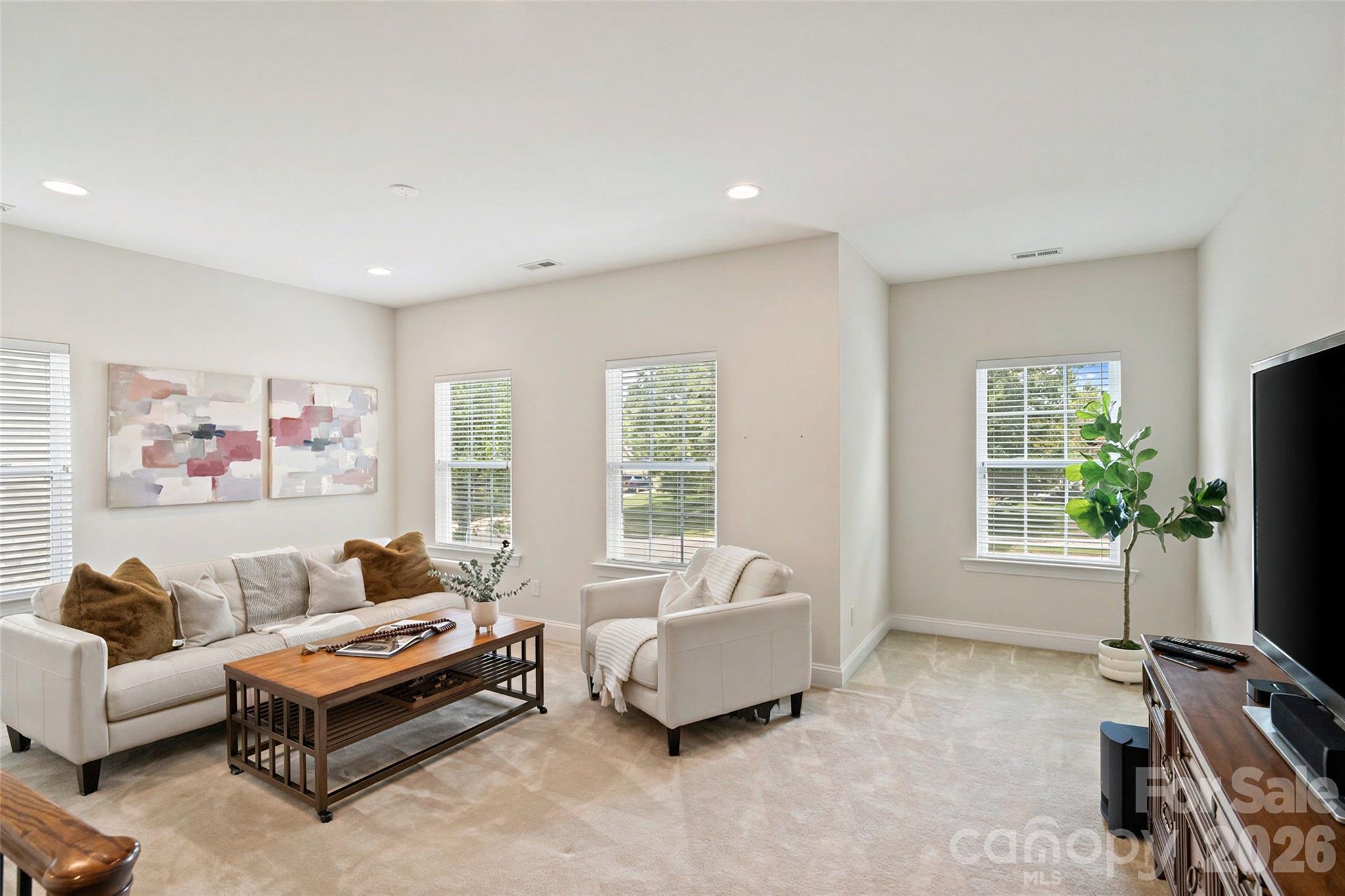 914 Oleander Lane