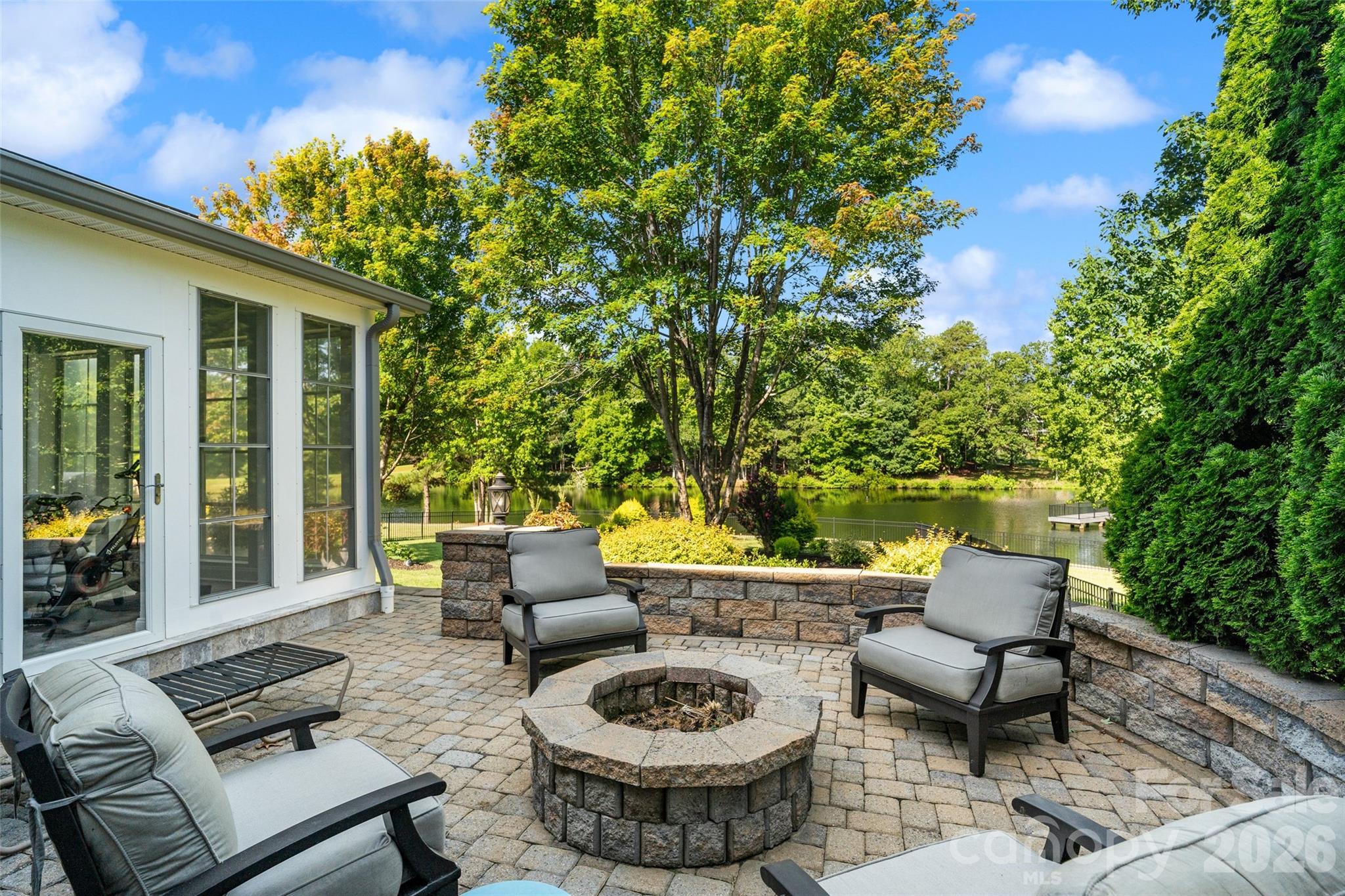914 Oleander Lane
