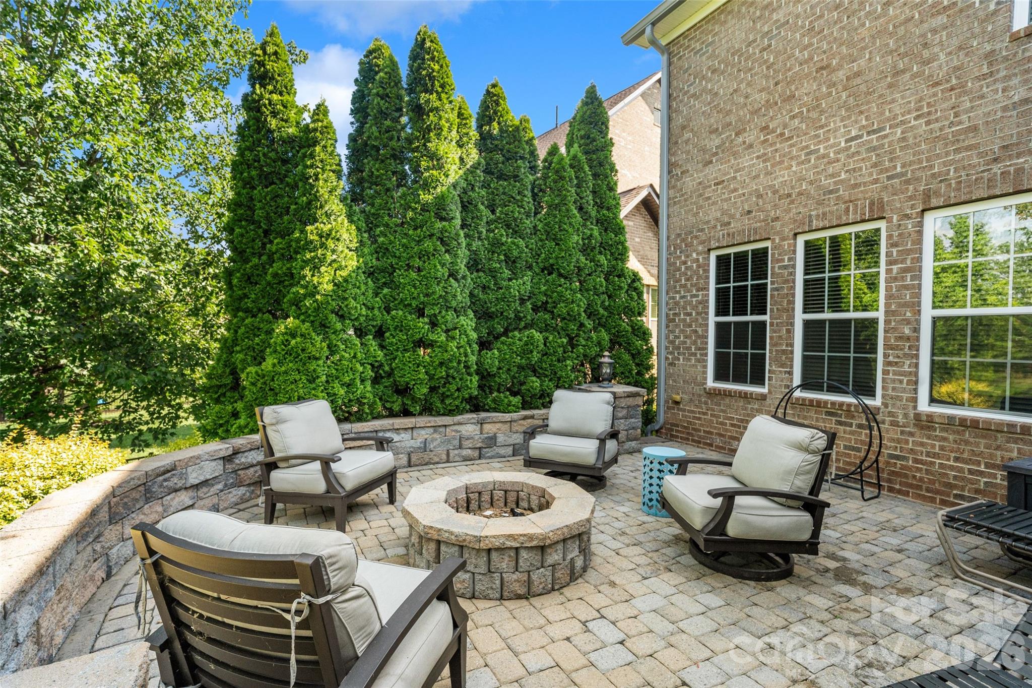 914 Oleander Lane