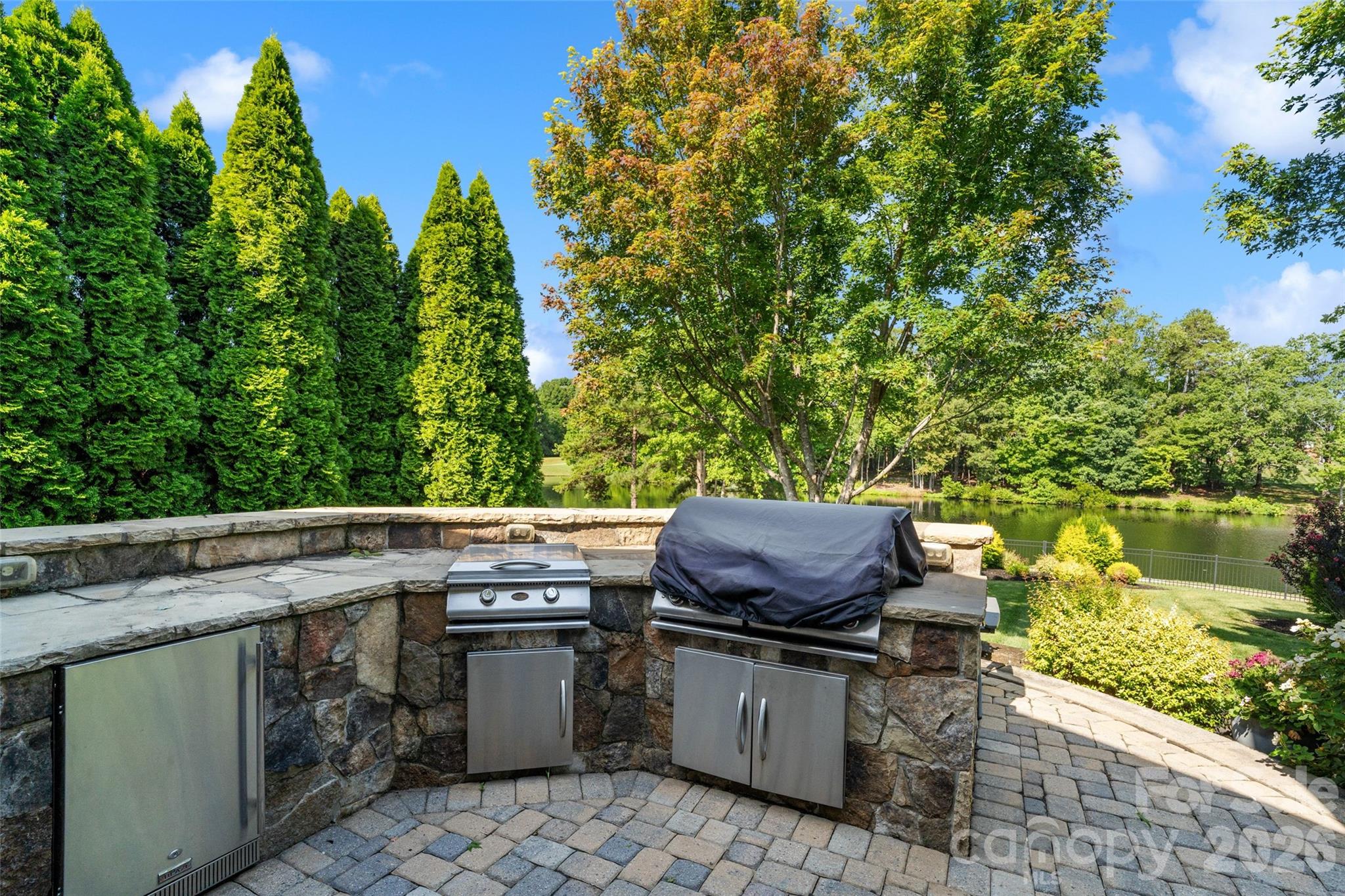 914 Oleander Lane