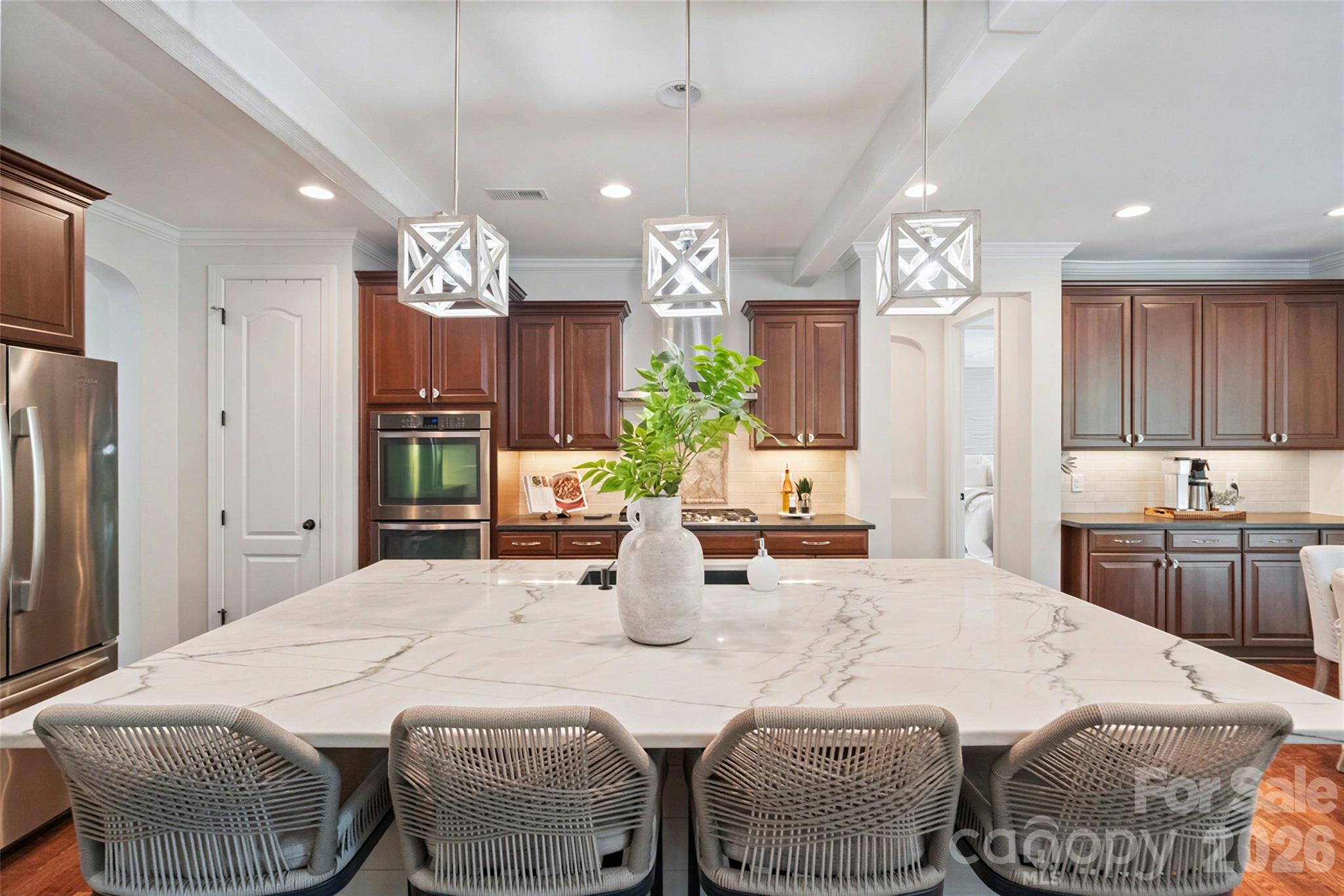 914 Oleander Lane