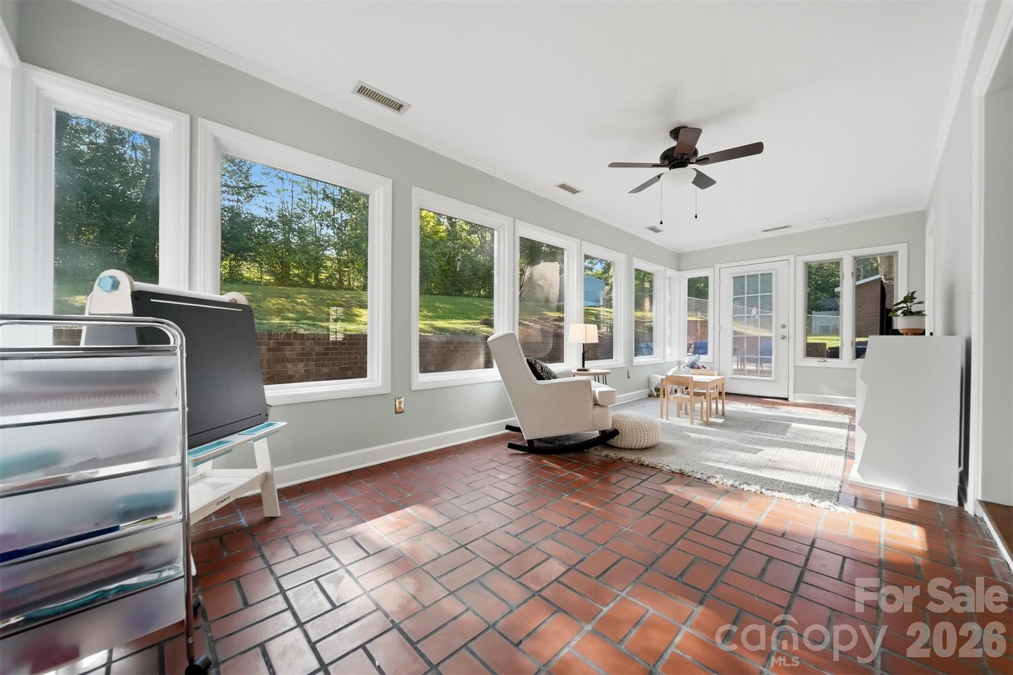 1240 10th Street Lane NW