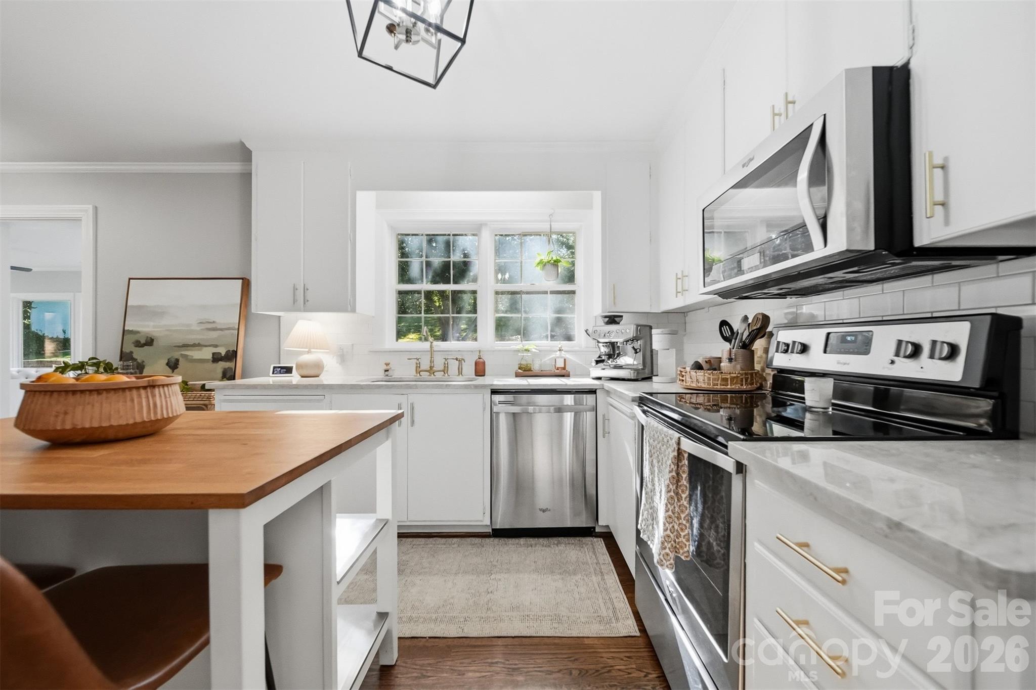 1240 10th Street Lane NW