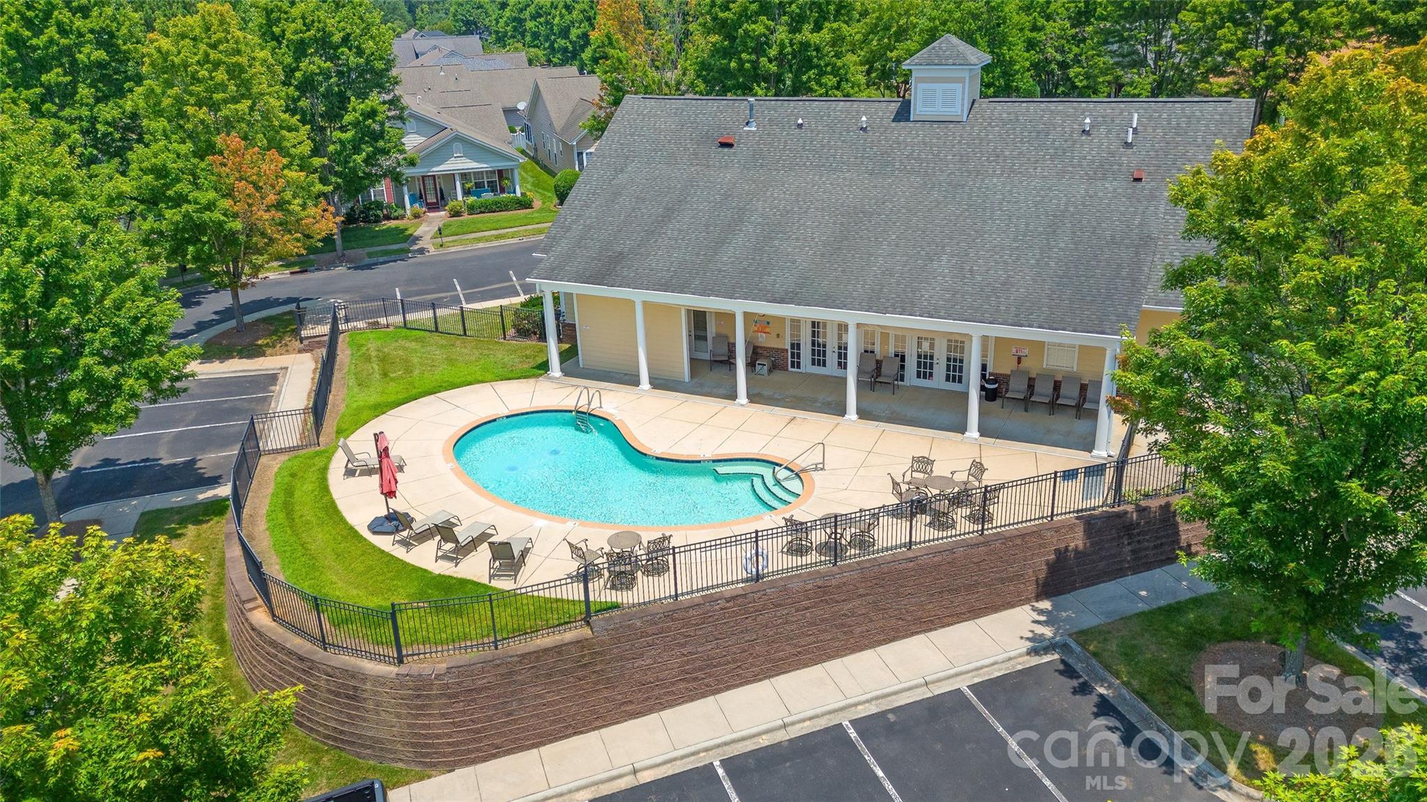 10047 Bishops Gate Boulevard