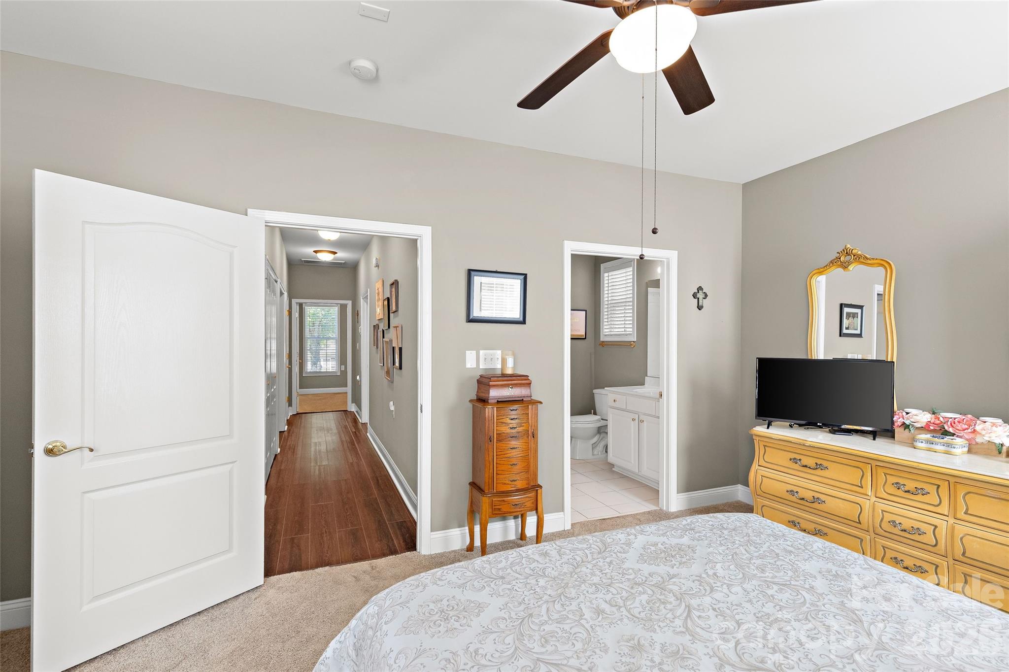 10047 Bishops Gate Boulevard