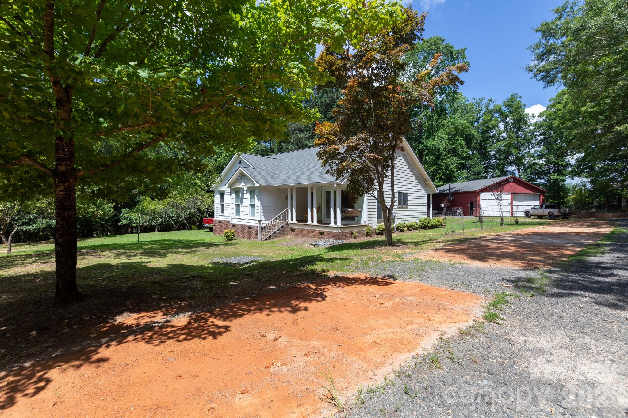 15224 Thomas Road