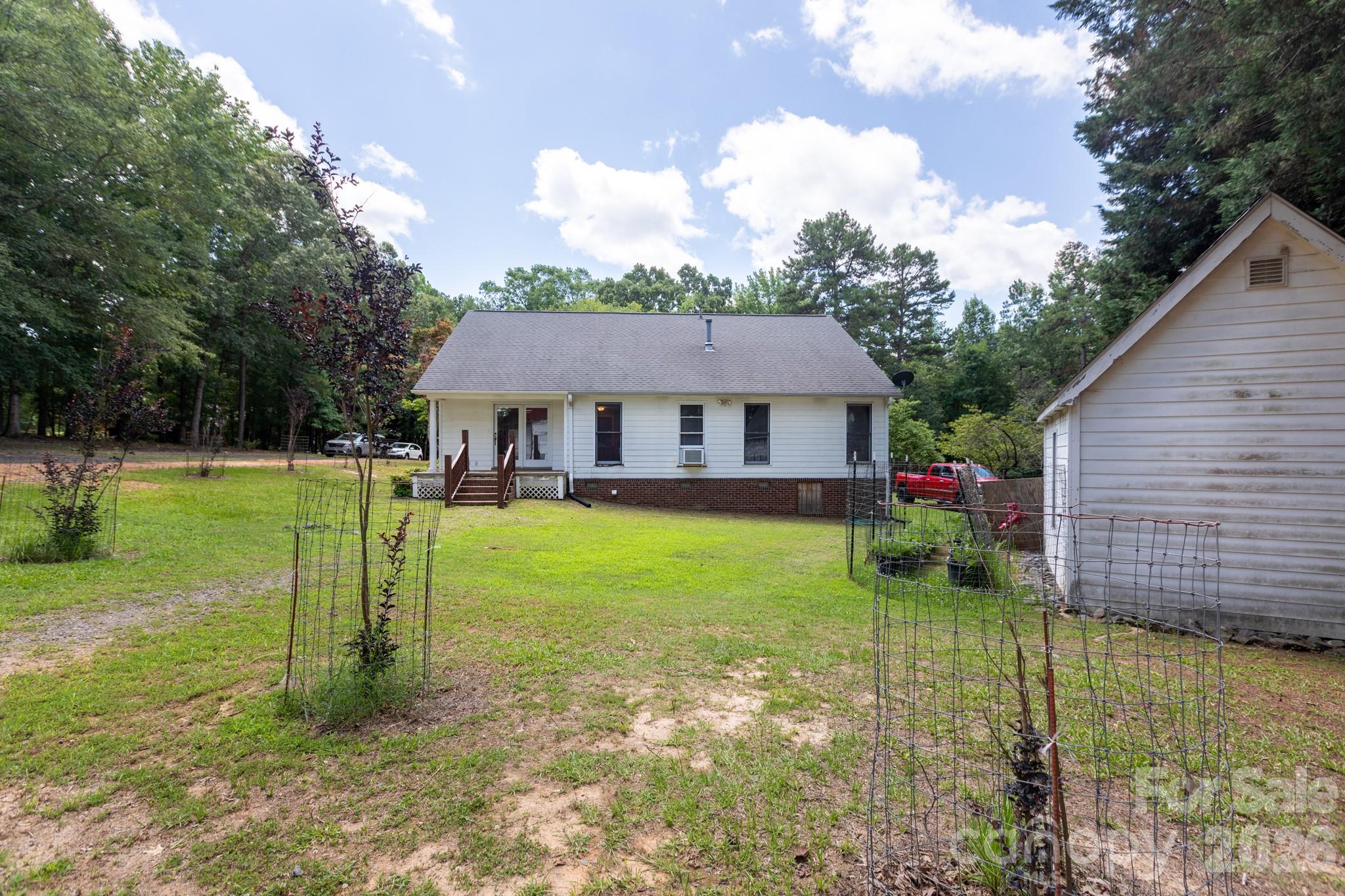 15224 Thomas Road
