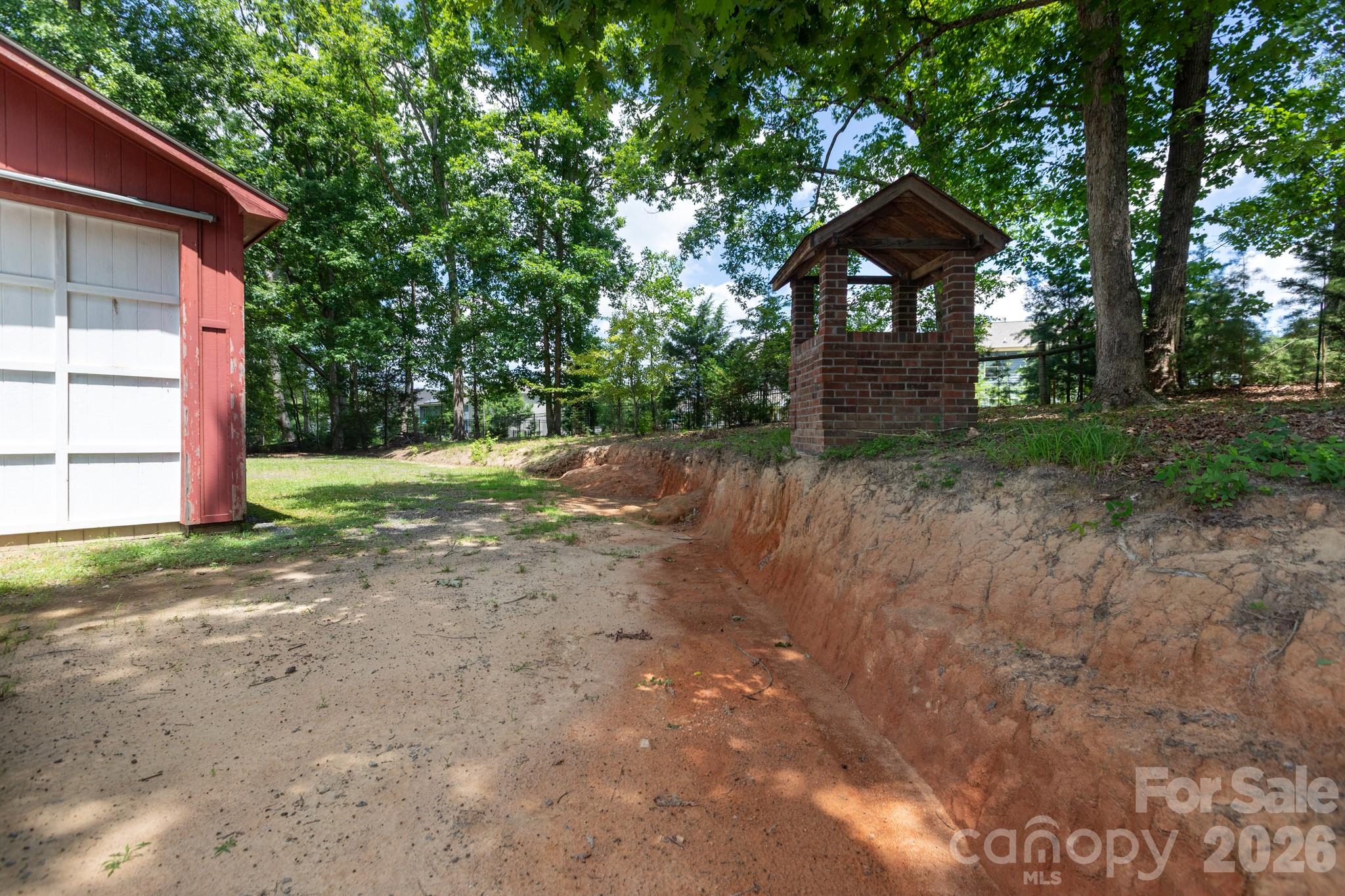 15224 Thomas Road