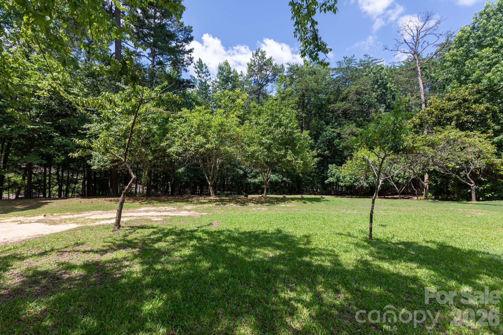 15224 Thomas Road