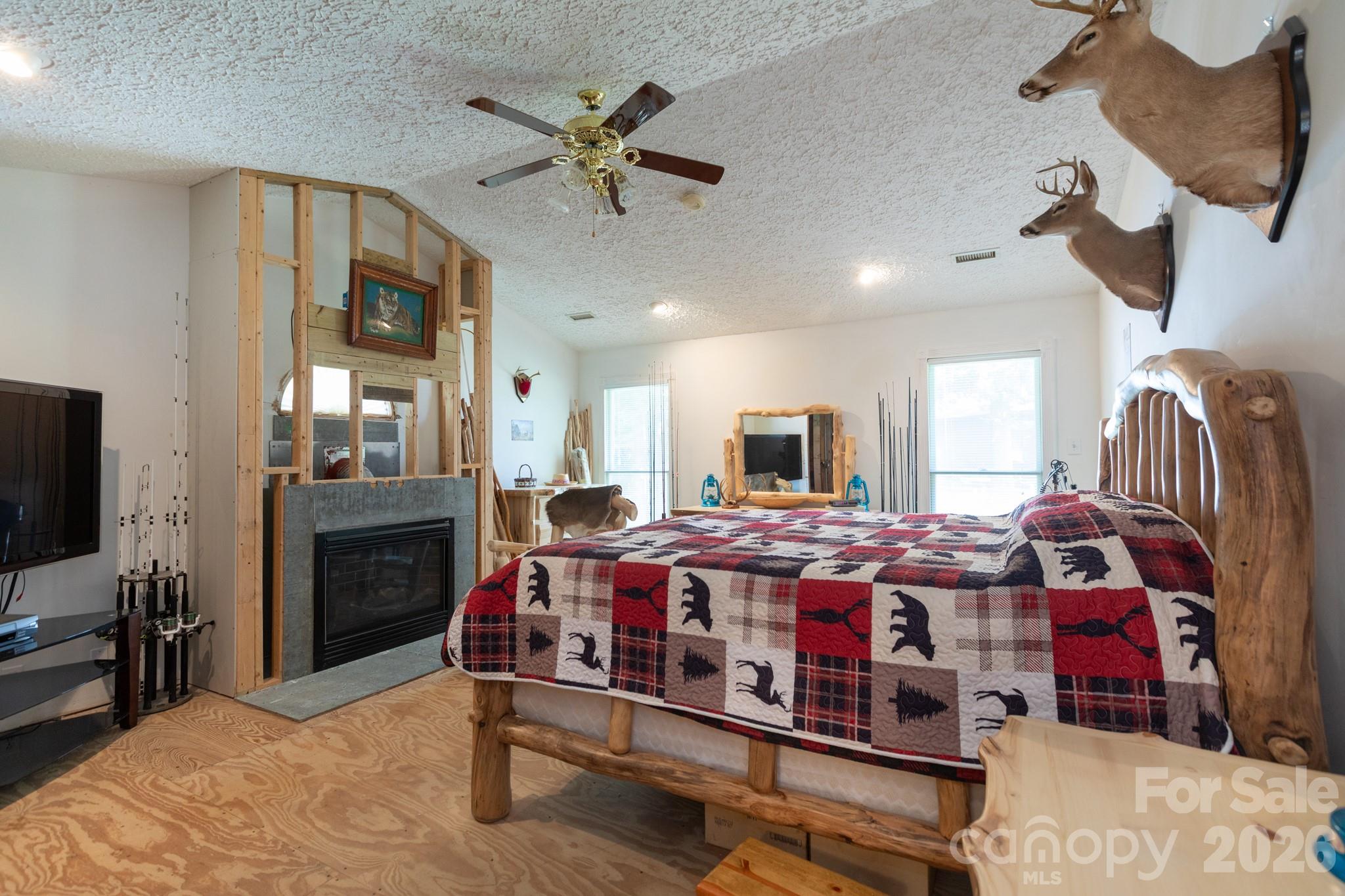 15224 Thomas Road
