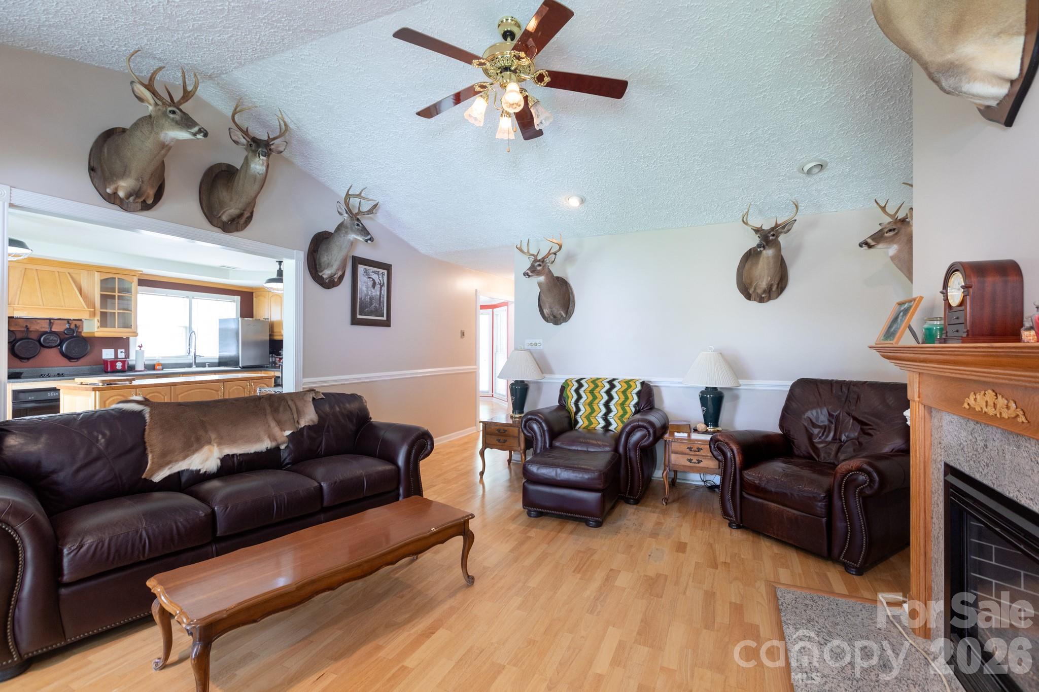 15224 Thomas Road