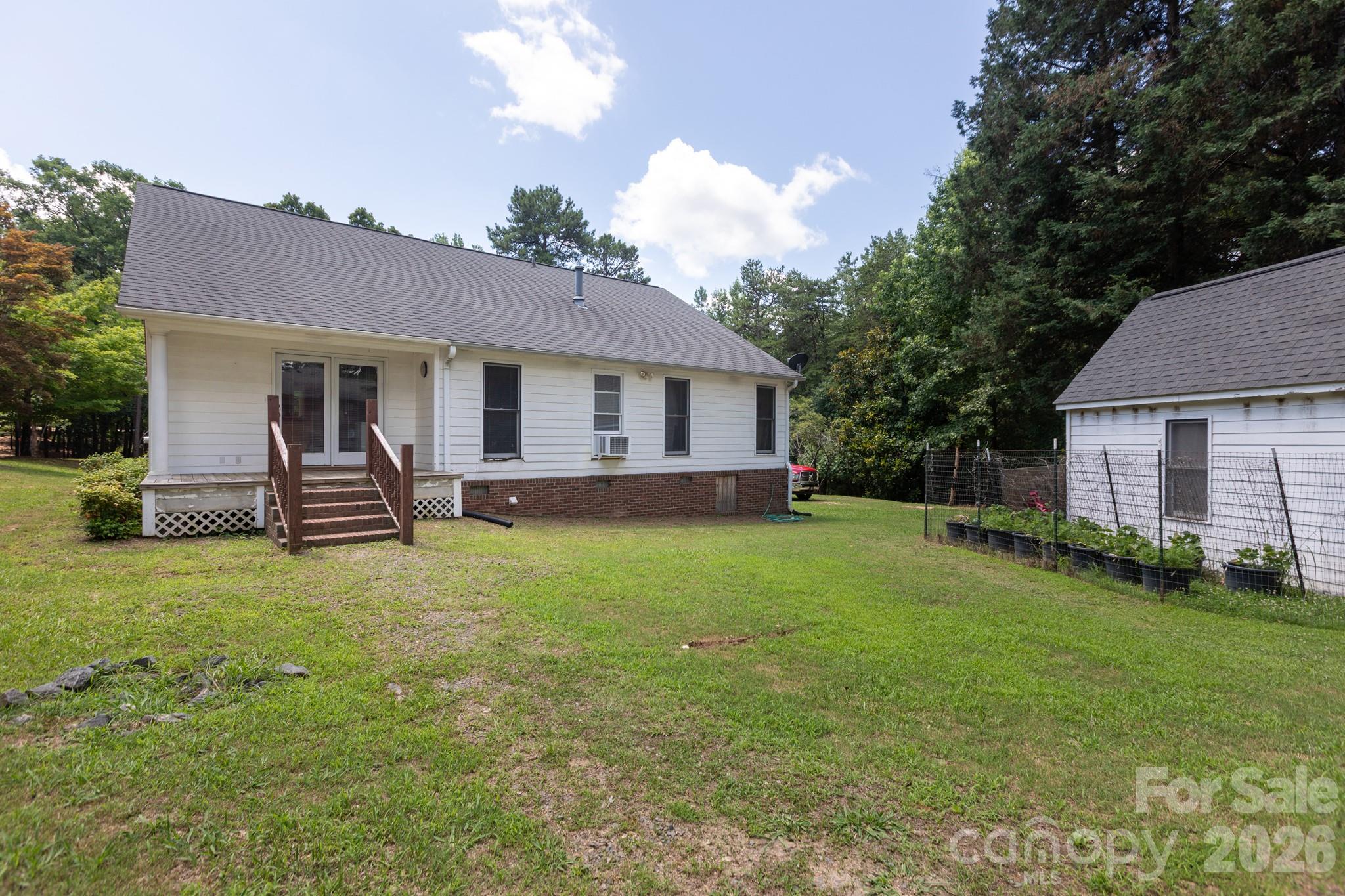 15224 Thomas Road