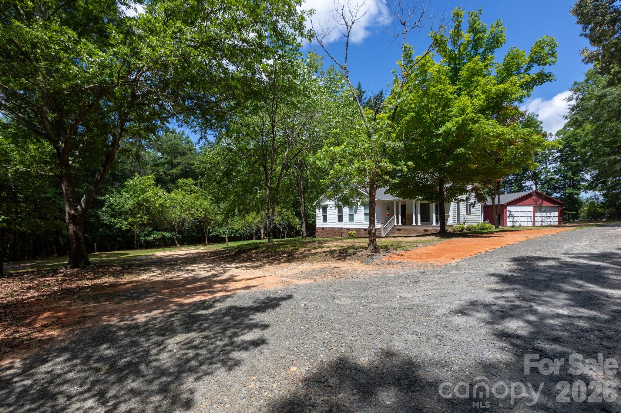 15224 Thomas Road