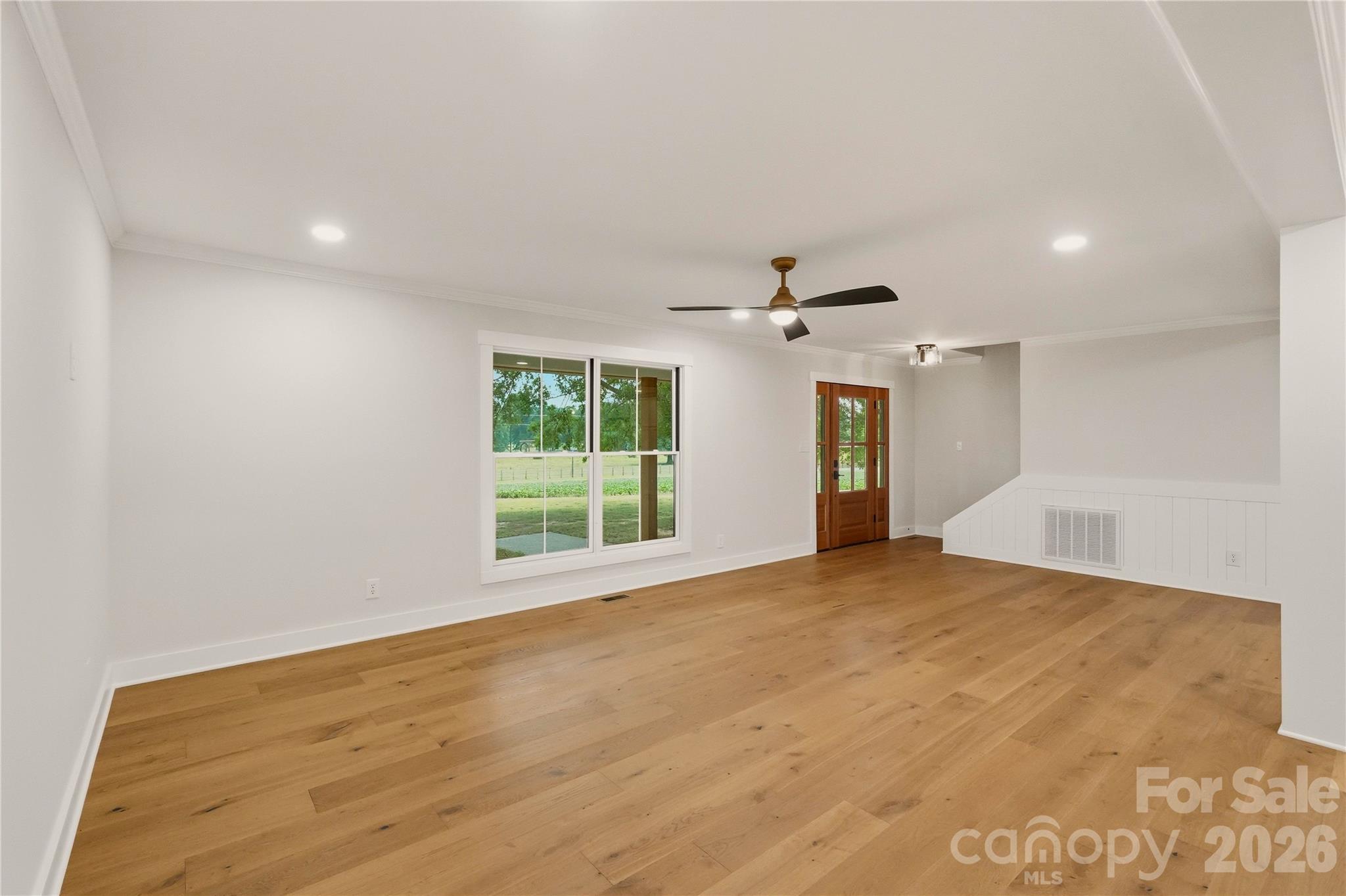 1421 Old Highway 74