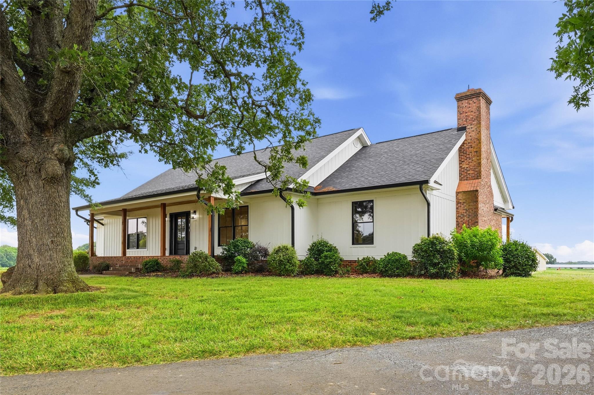 1421 Old Highway 74