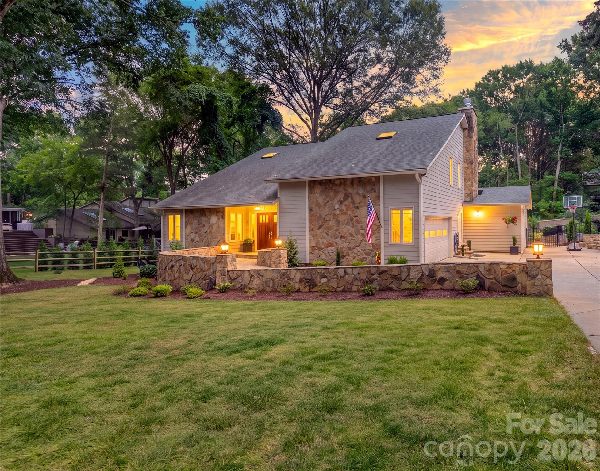 3011 Lauren Glen Road