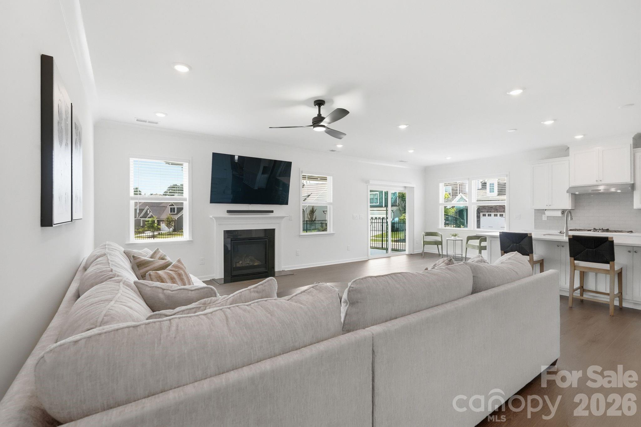 8625 Bridgegate Drive