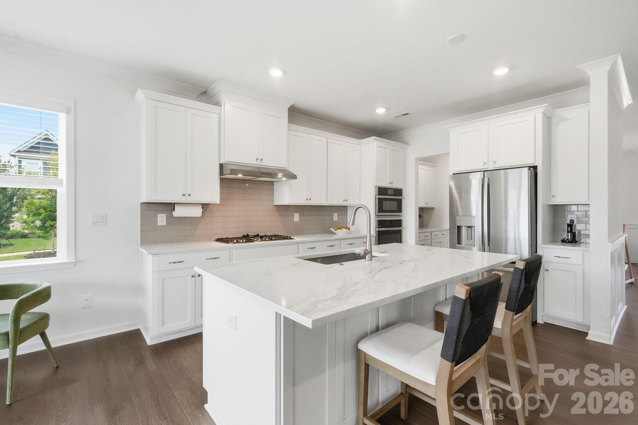 8625 Bridgegate Drive