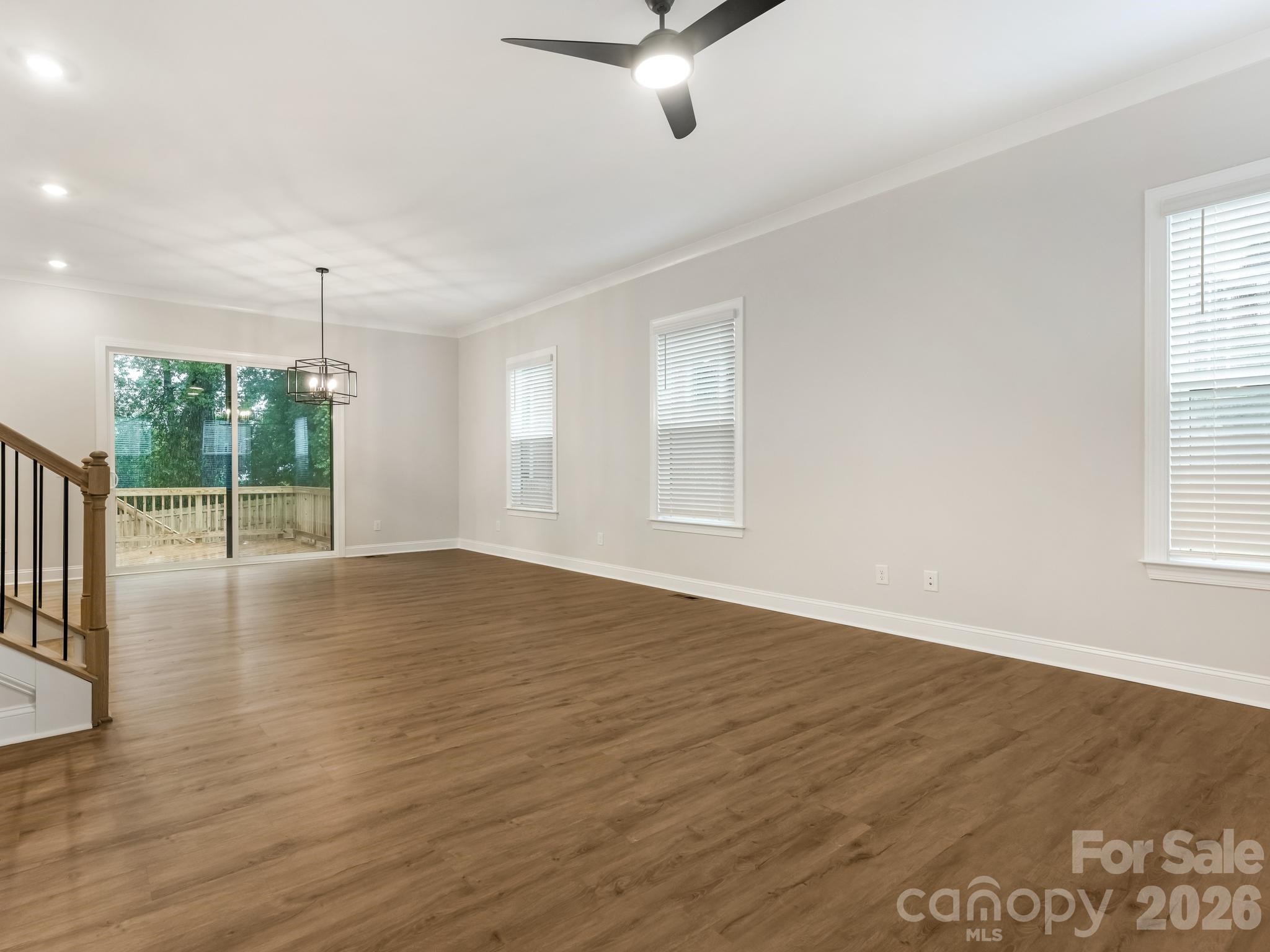 428 Woodvale Place