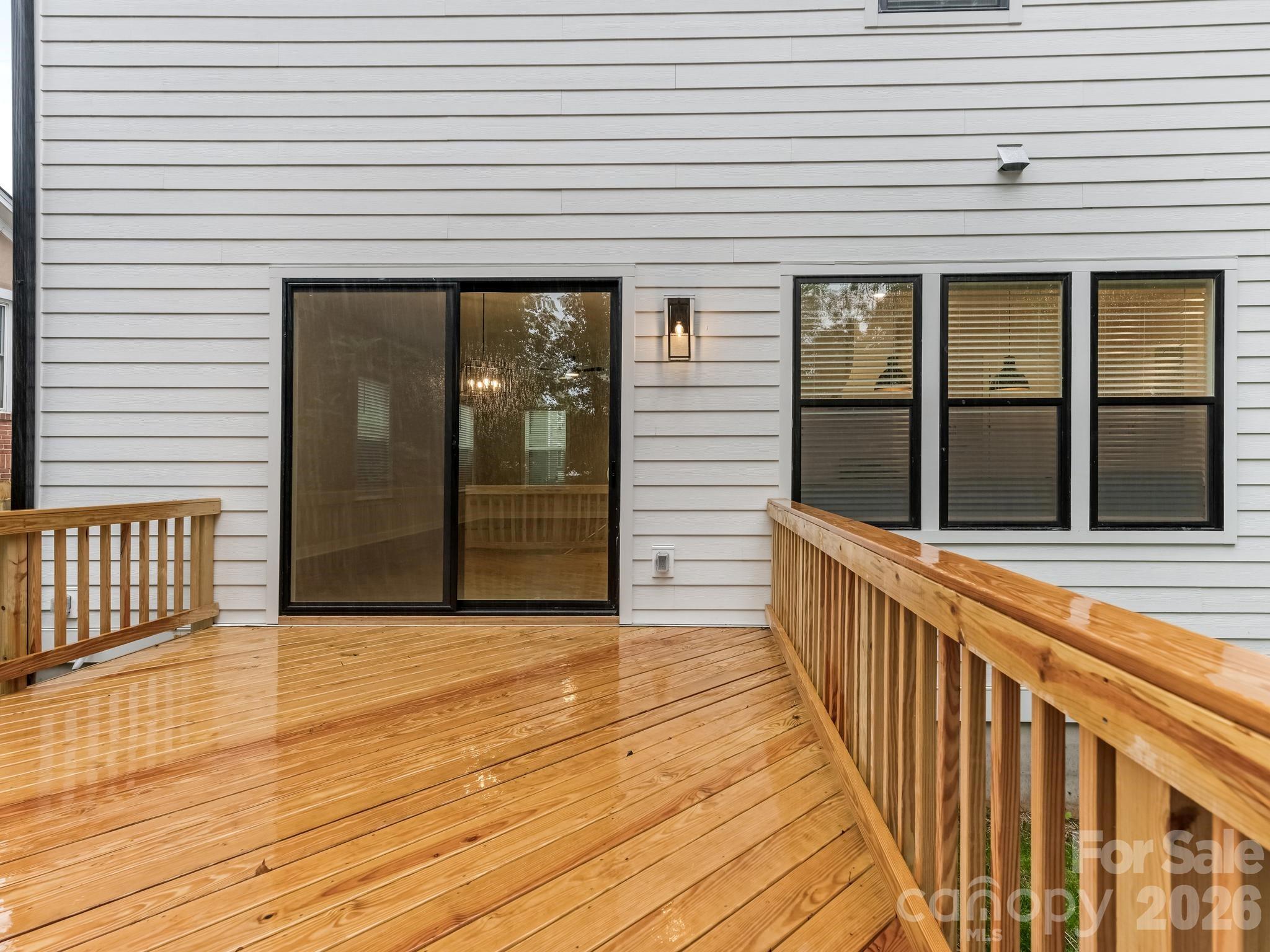 428 Woodvale Place