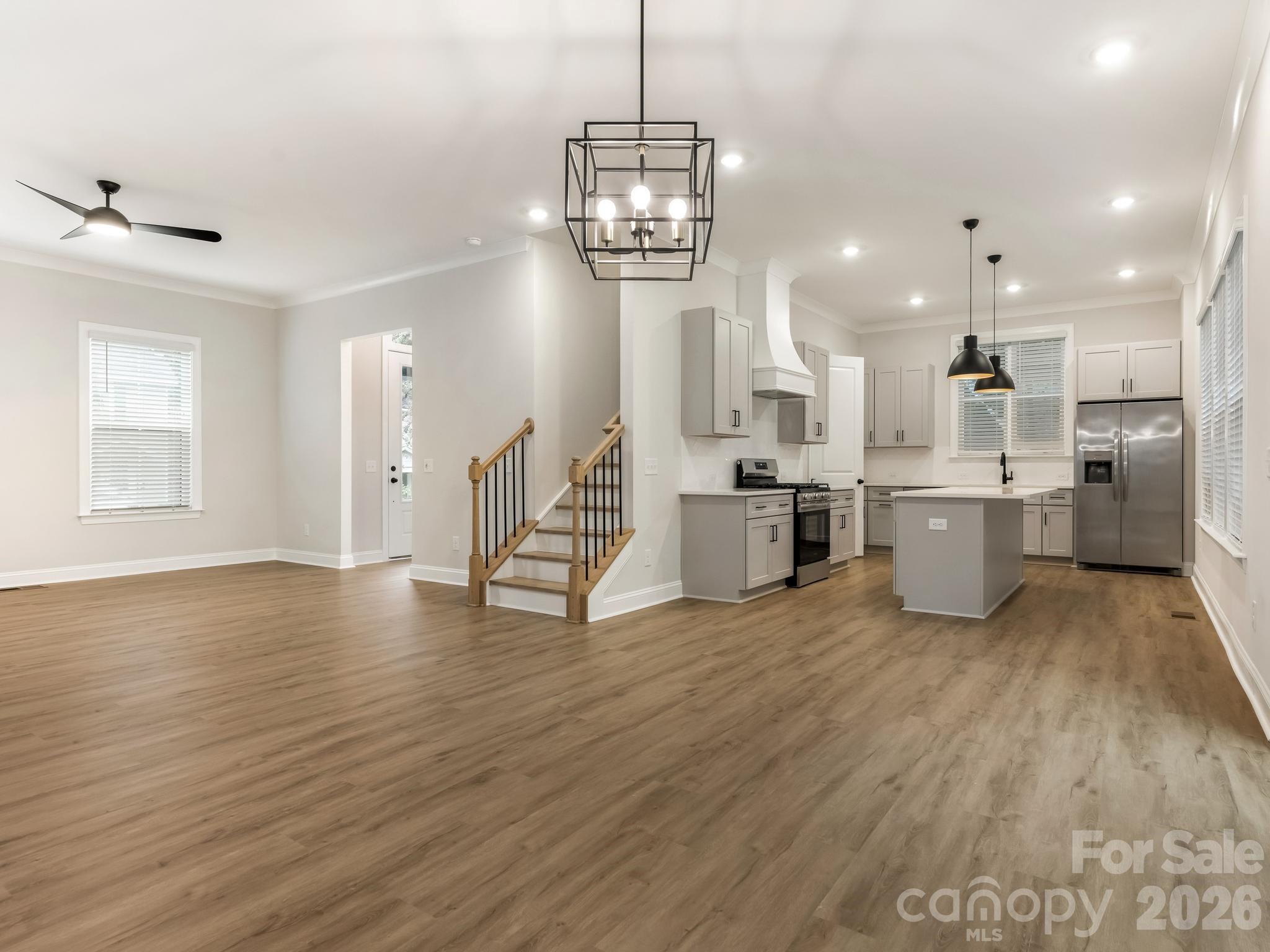 428 Woodvale Place