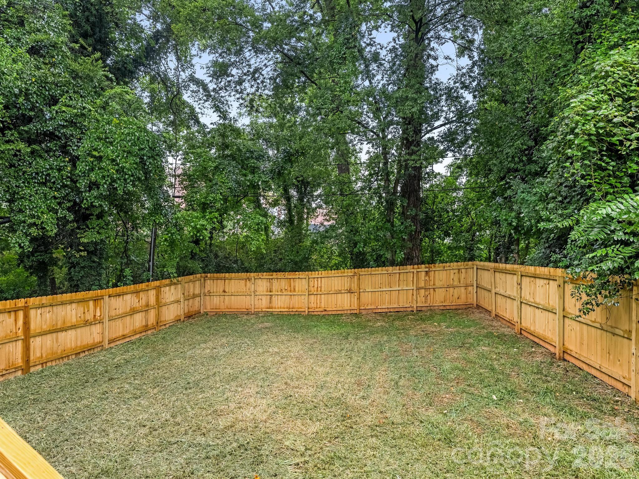 428 Woodvale Place