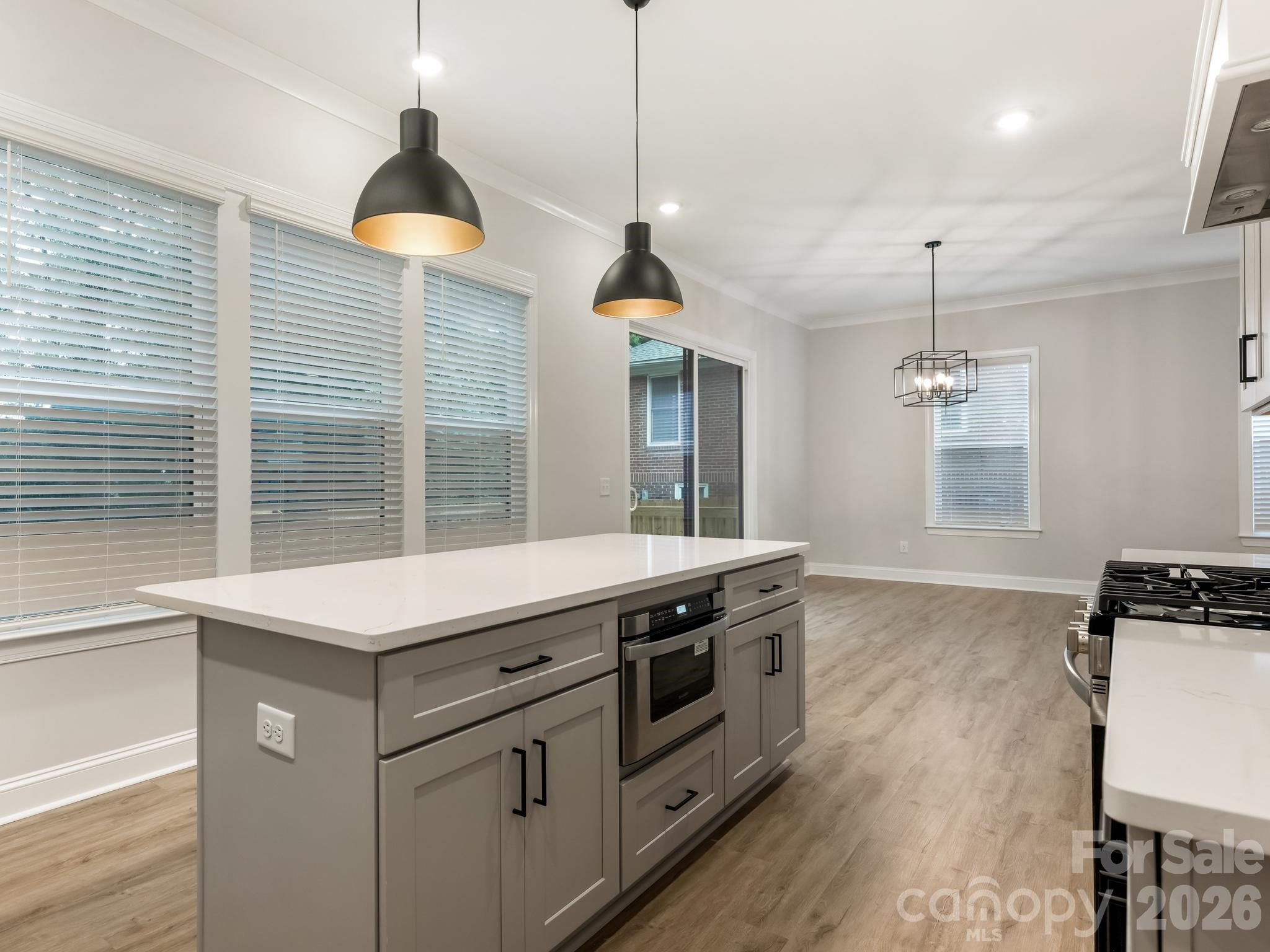 428 Woodvale Place