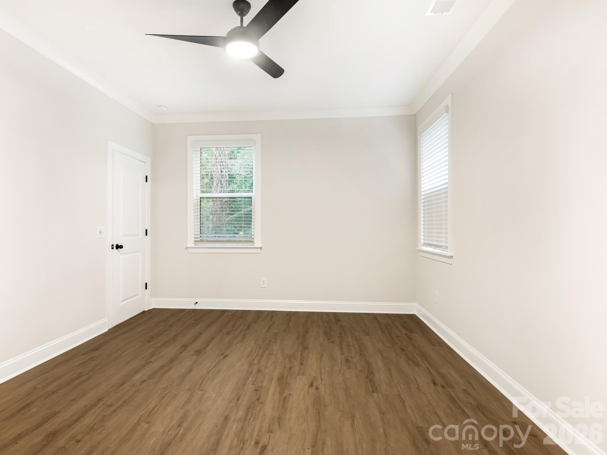 428 Woodvale Place