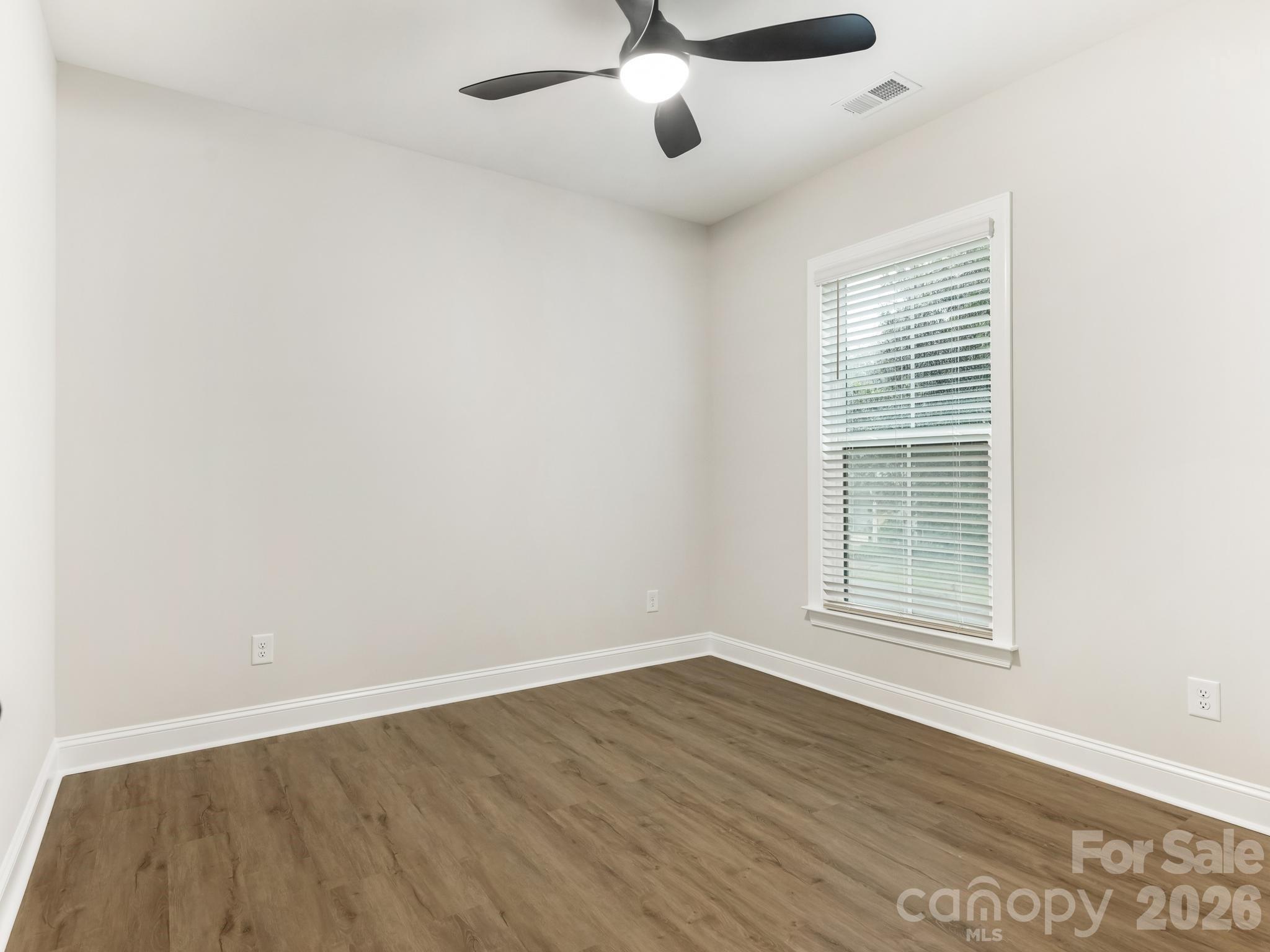 428 Woodvale Place
