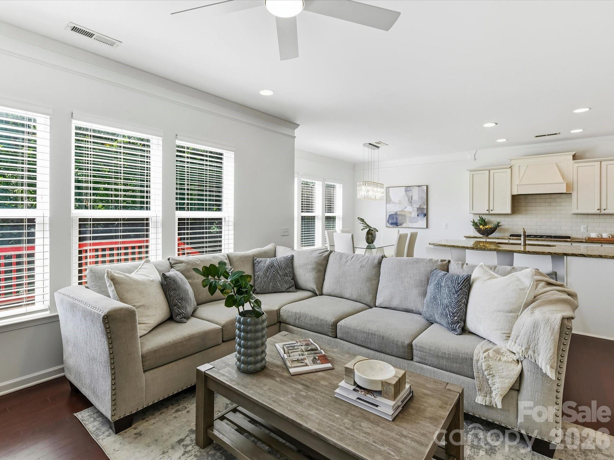 1806 Sunchaser Lane