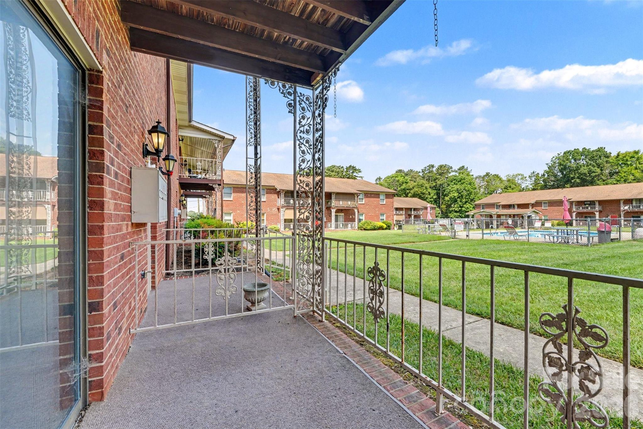 112 Briarcliff Drive