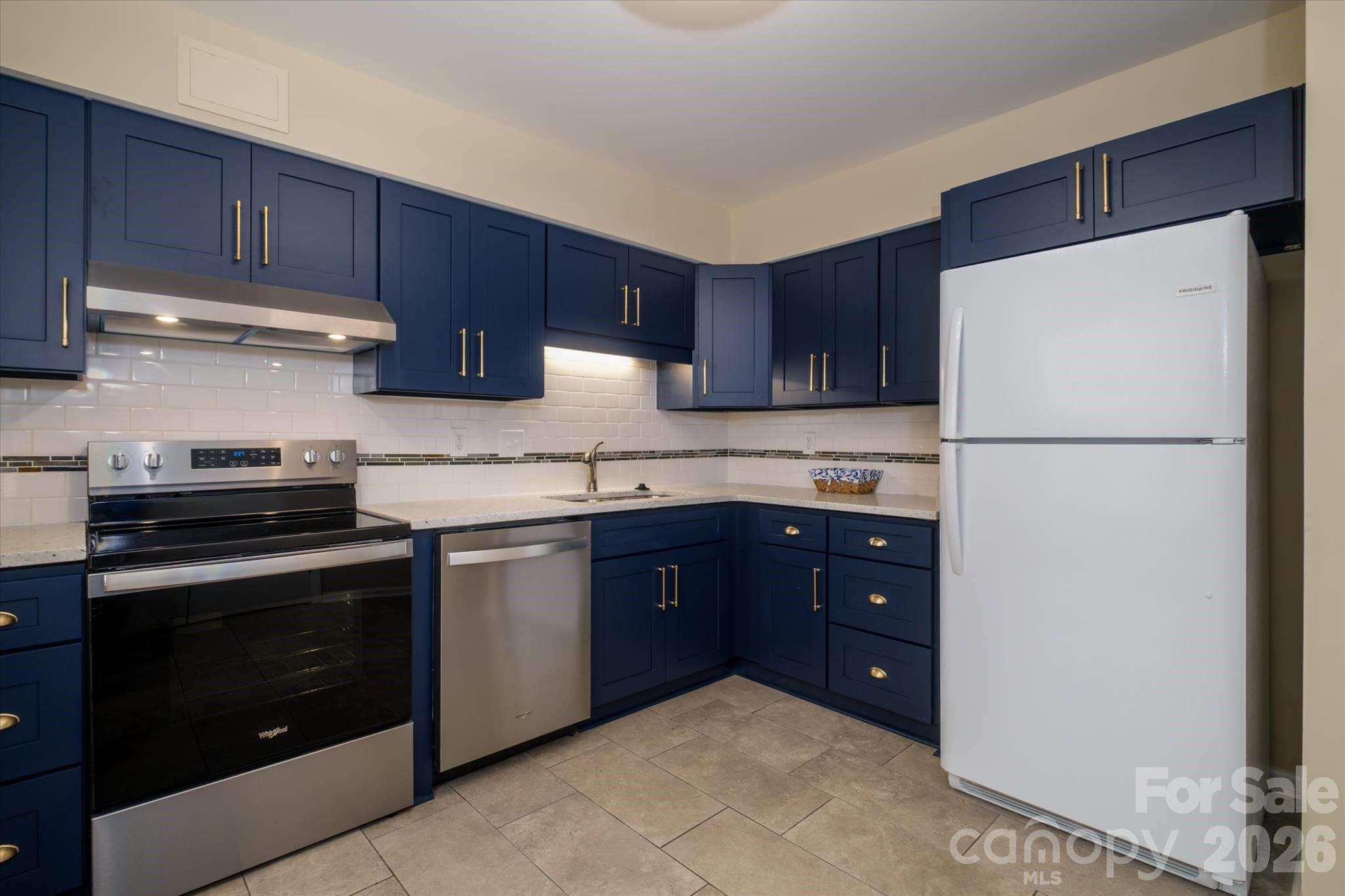 6810 Farmingdale Drive Unit: D