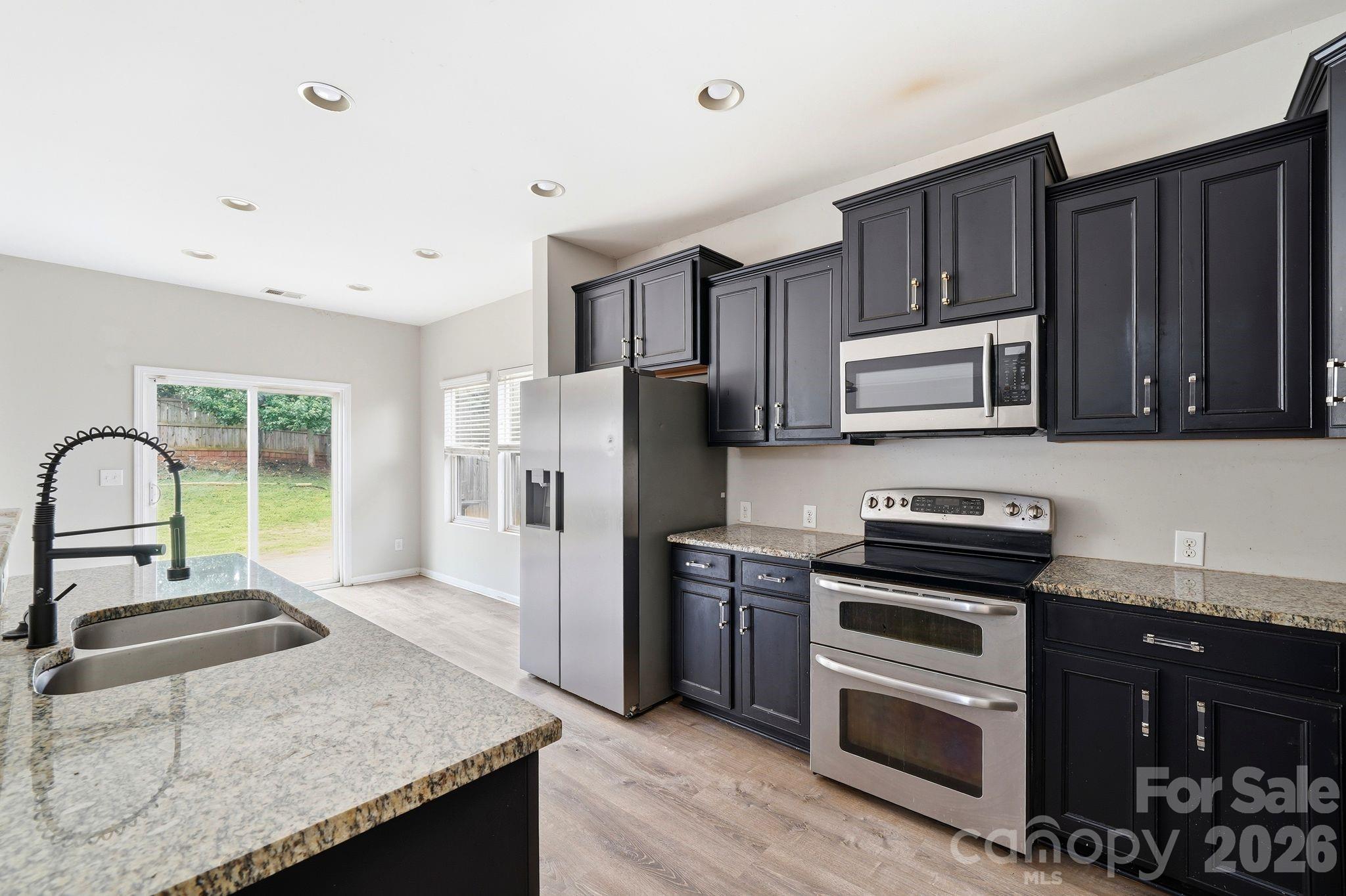 5011 Elementary View Drive