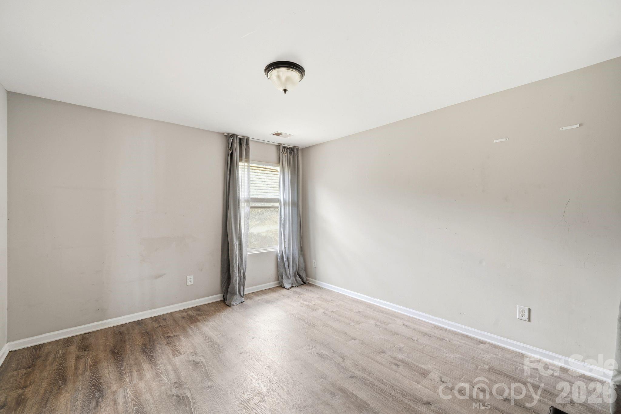 5011 Elementary View Drive