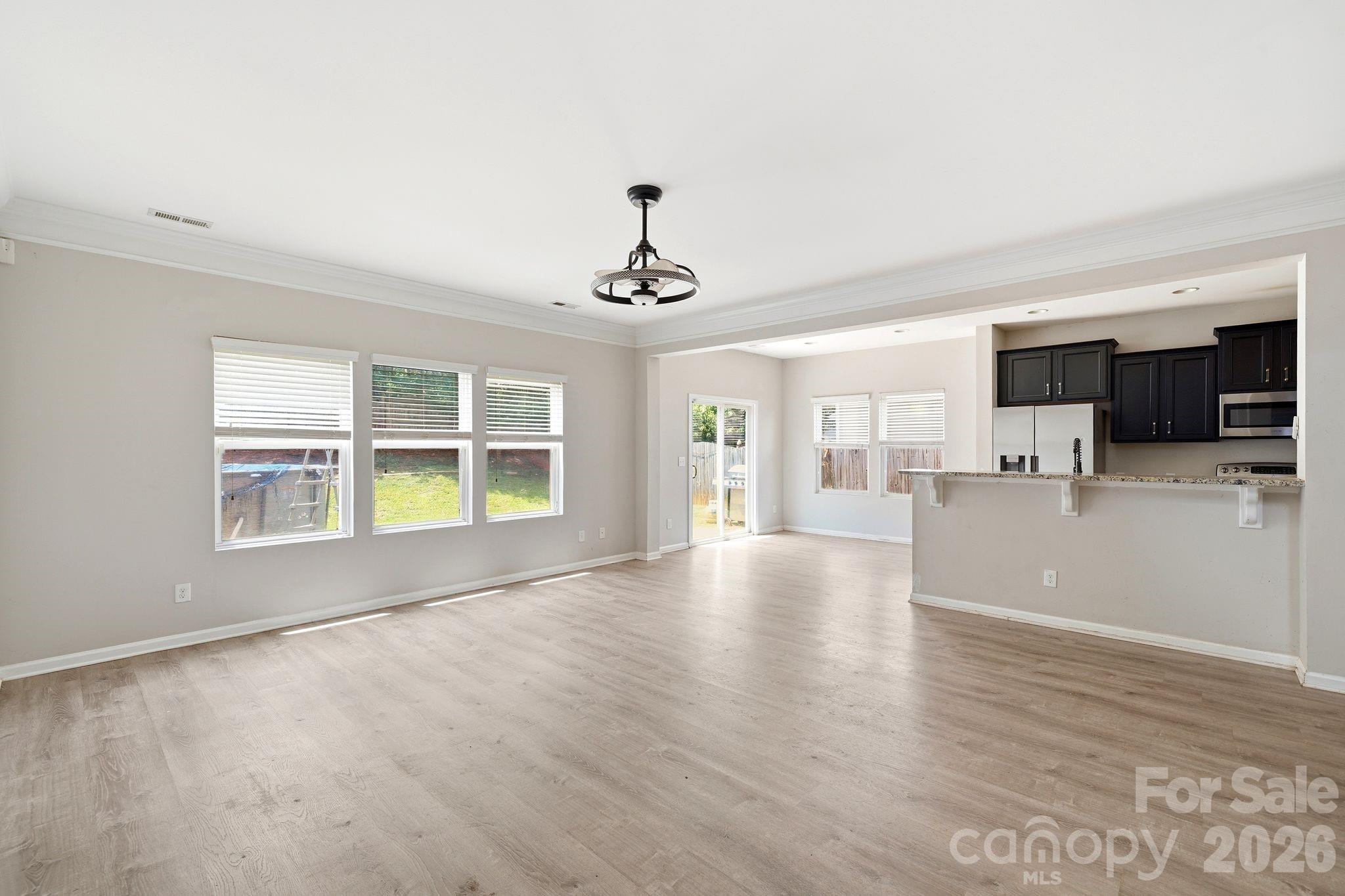 5011 Elementary View Drive