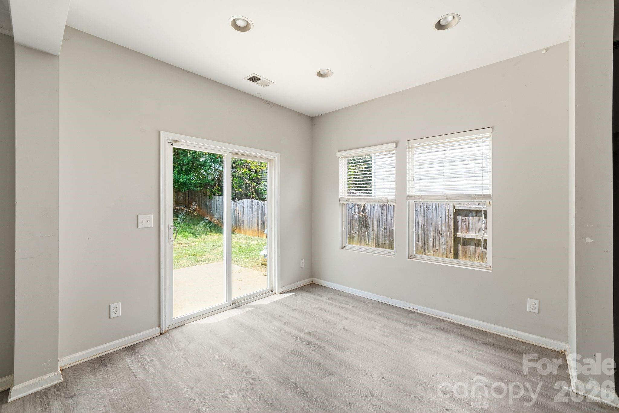 5011 Elementary View Drive