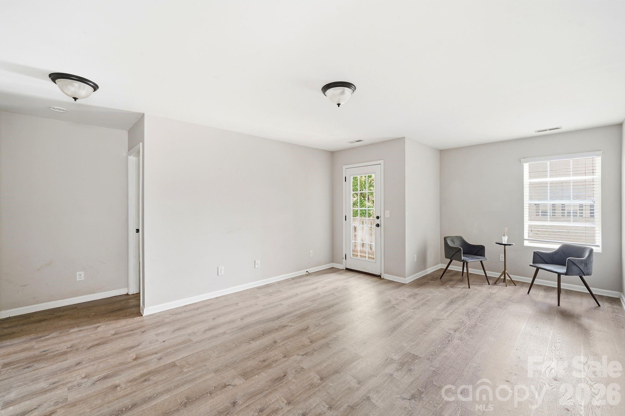5011 Elementary View Drive
