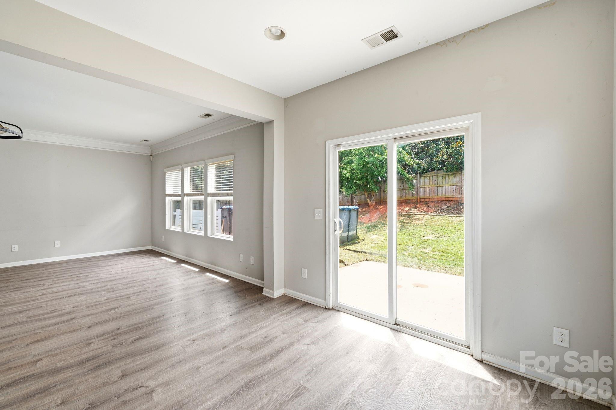5011 Elementary View Drive