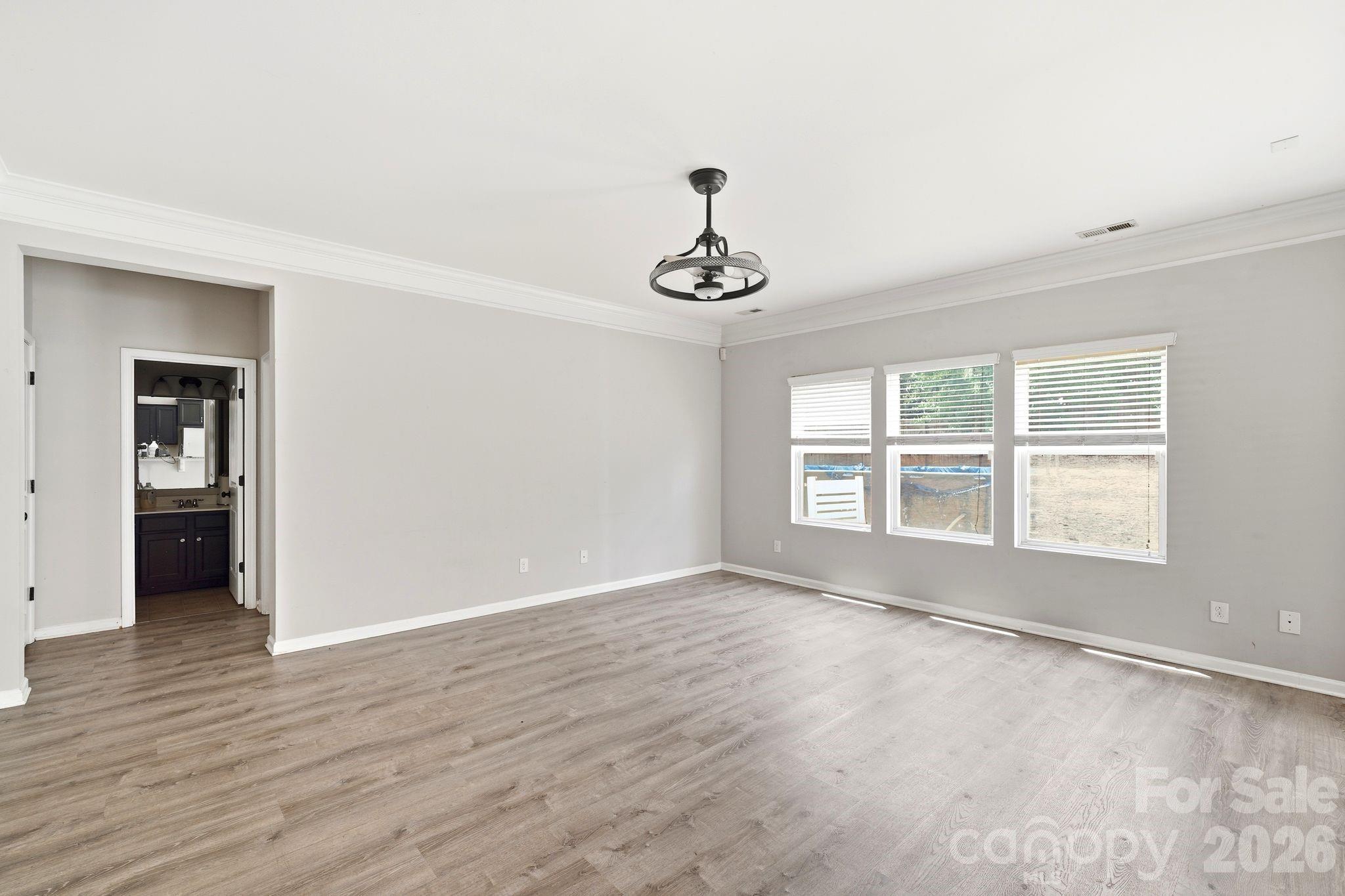5011 Elementary View Drive