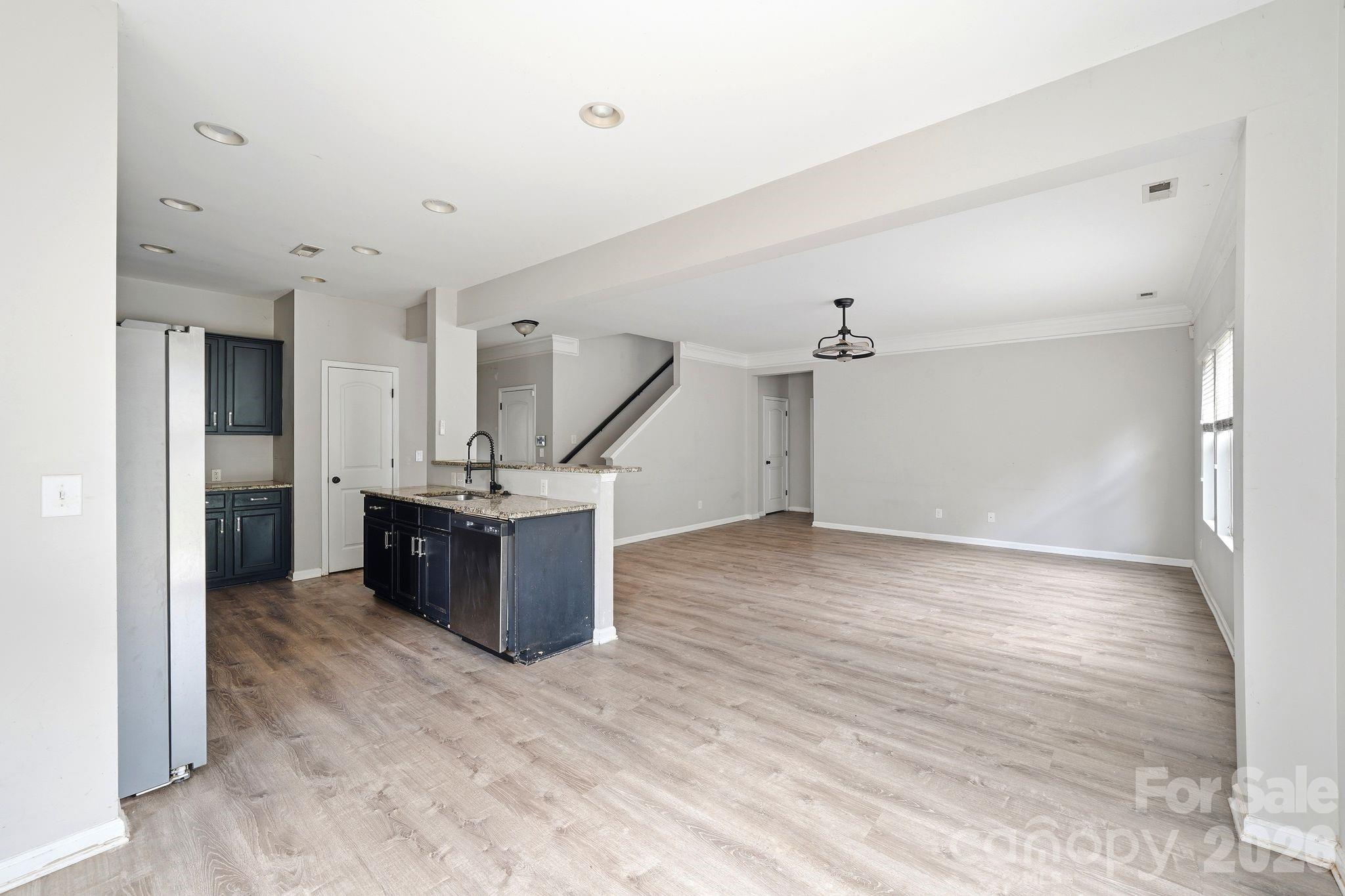 5011 Elementary View Drive