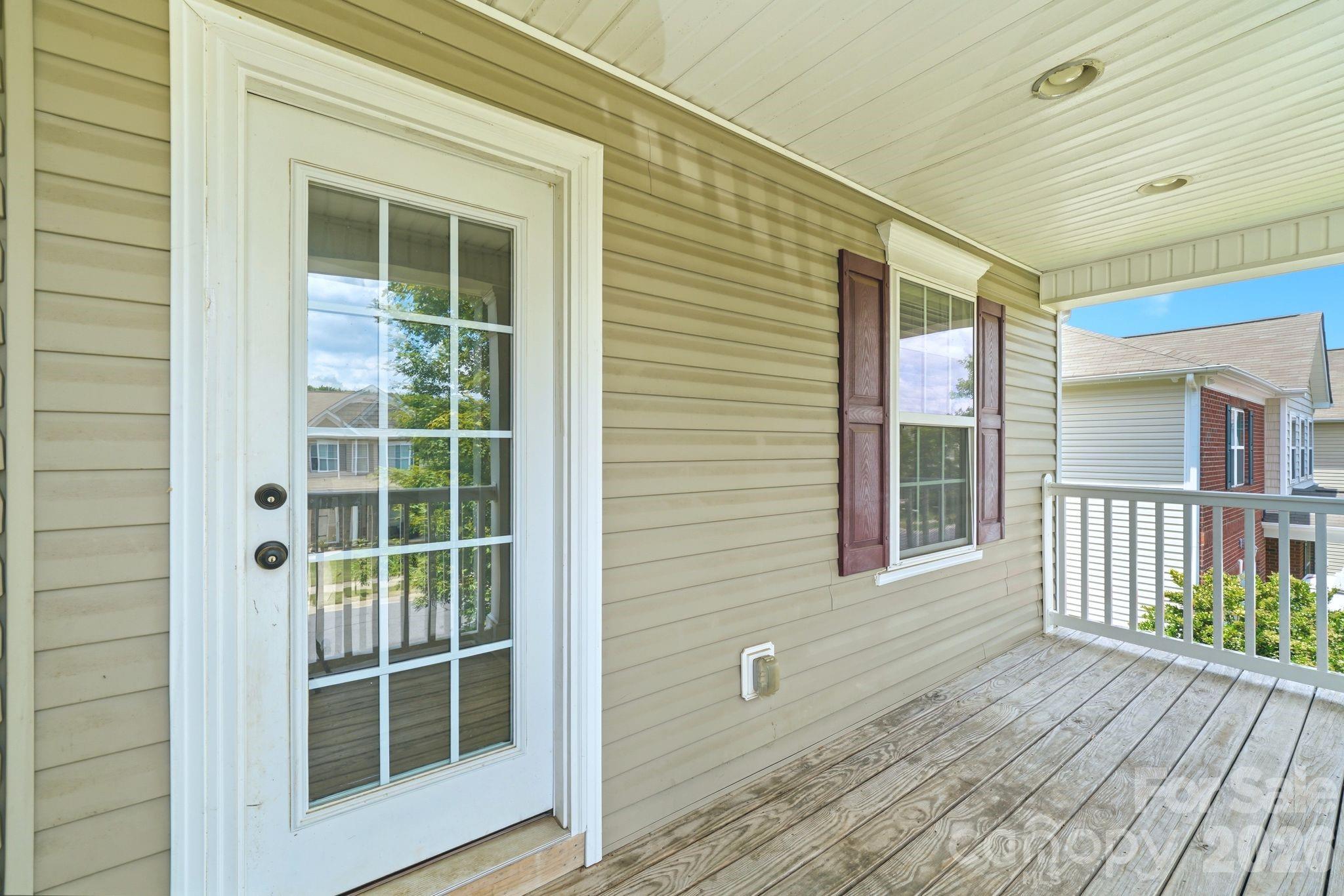 5011 Elementary View Drive