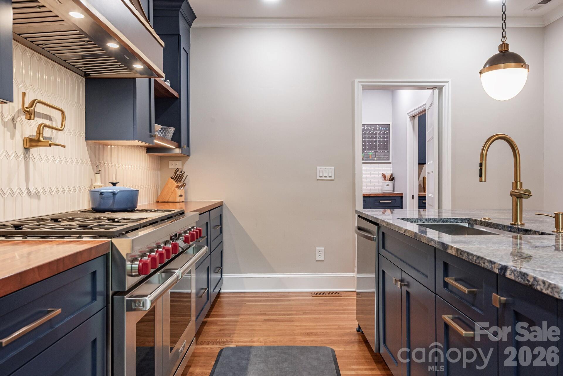 1101 Belgrave Place