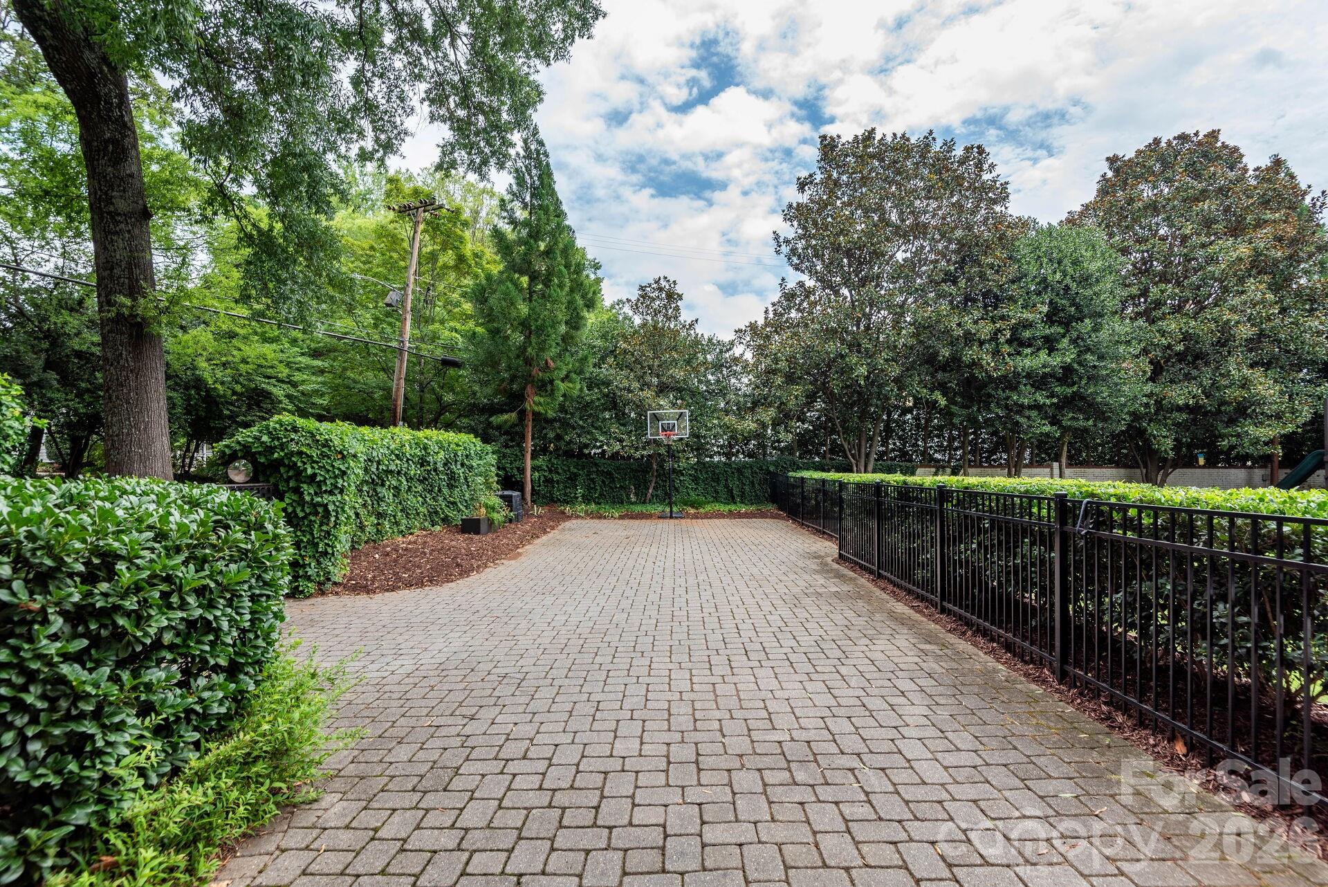 1101 Belgrave Place
